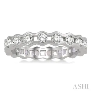 1 ctw Lattice Round Cut Diamond Eternity Wedding Band in 14K White Gold