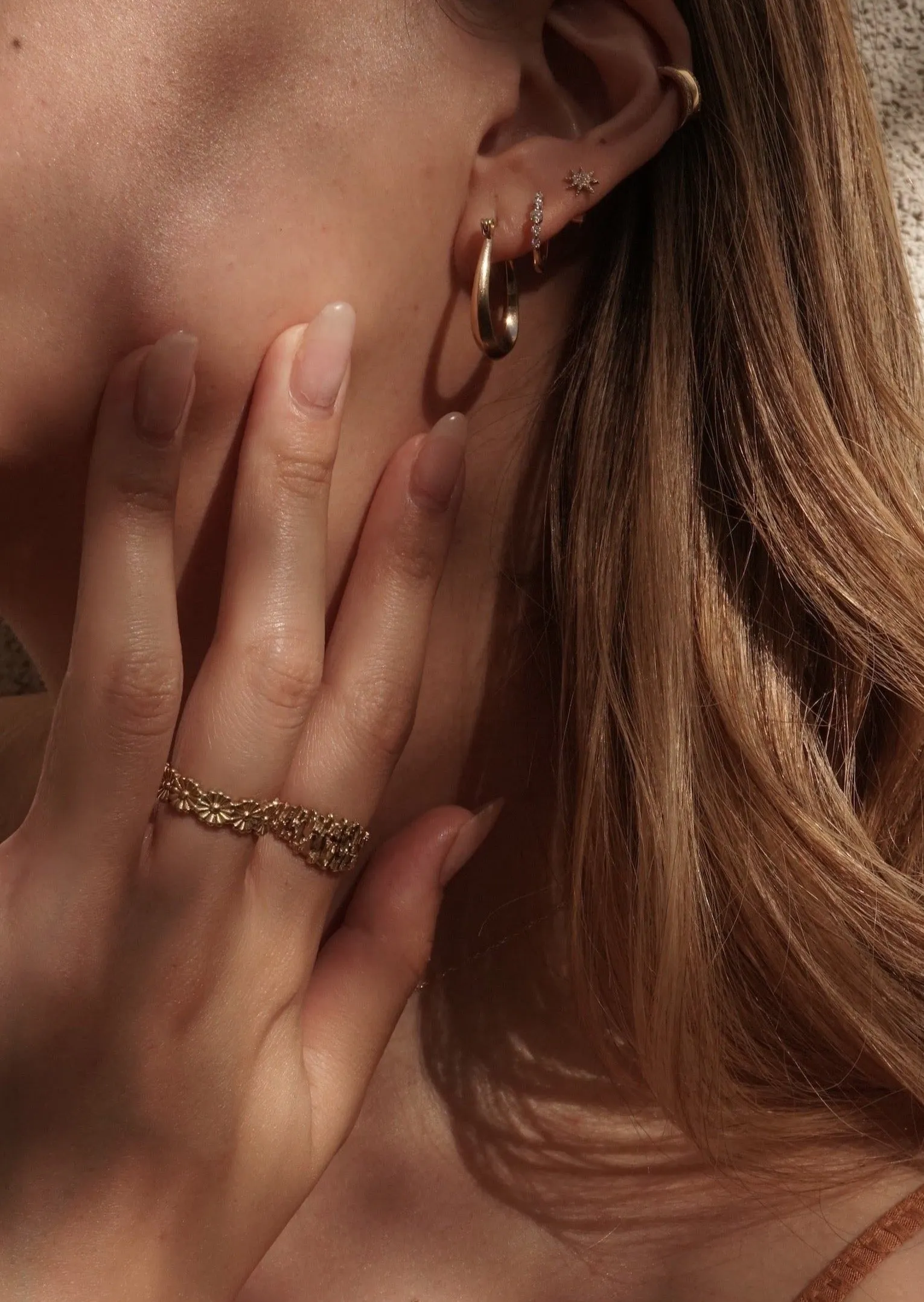 14k Gold Daisy Eternity Band