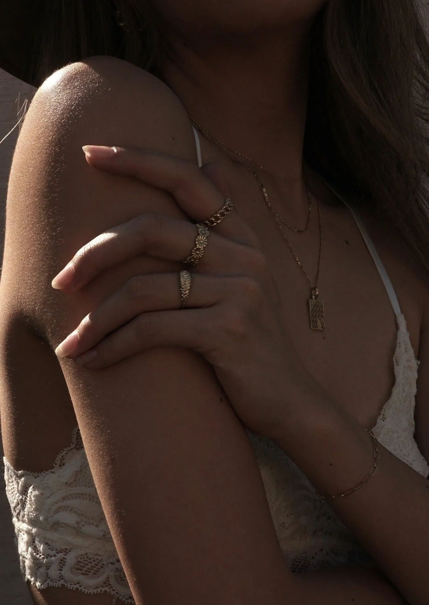 14k Gold Daisy Eternity Band