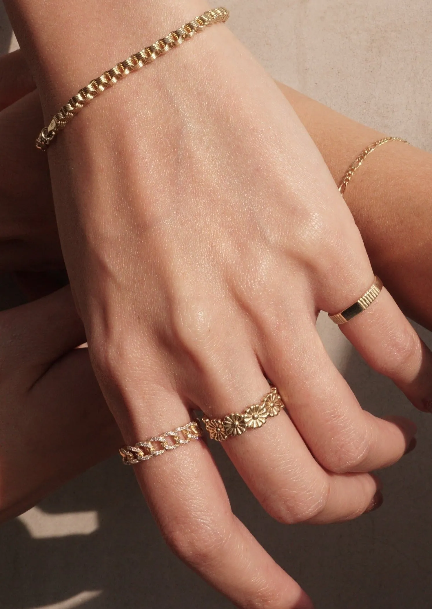 14k Gold Daisy Eternity Band
