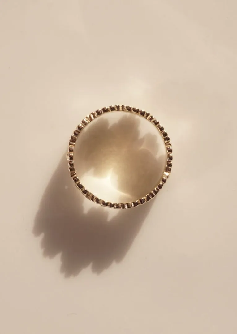 14k Gold Daisy Eternity Band