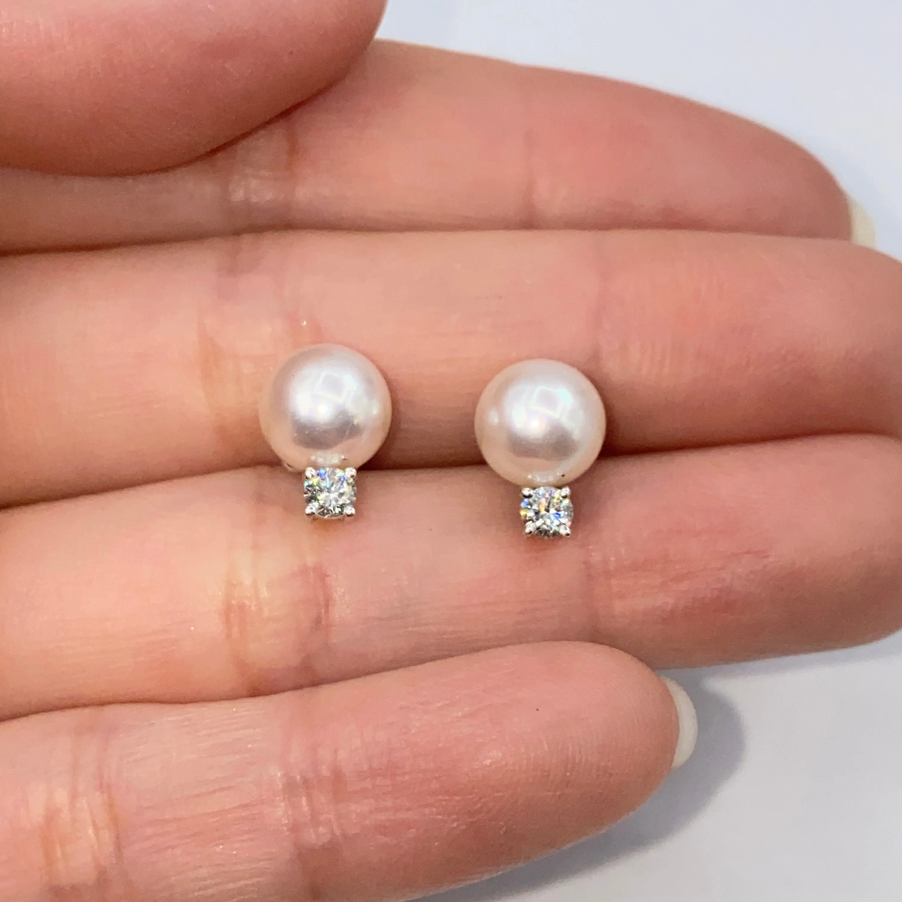 18K Vintage Tiffany & Co Pearl Stud