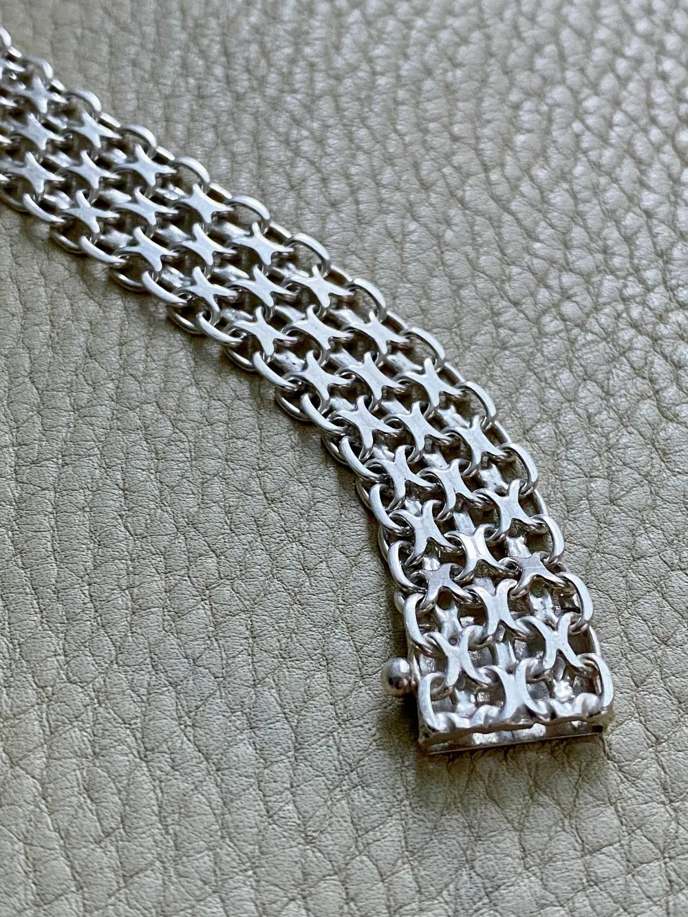 1969 Vintage Sterling Silver x link bracelet - 7.5 inch length