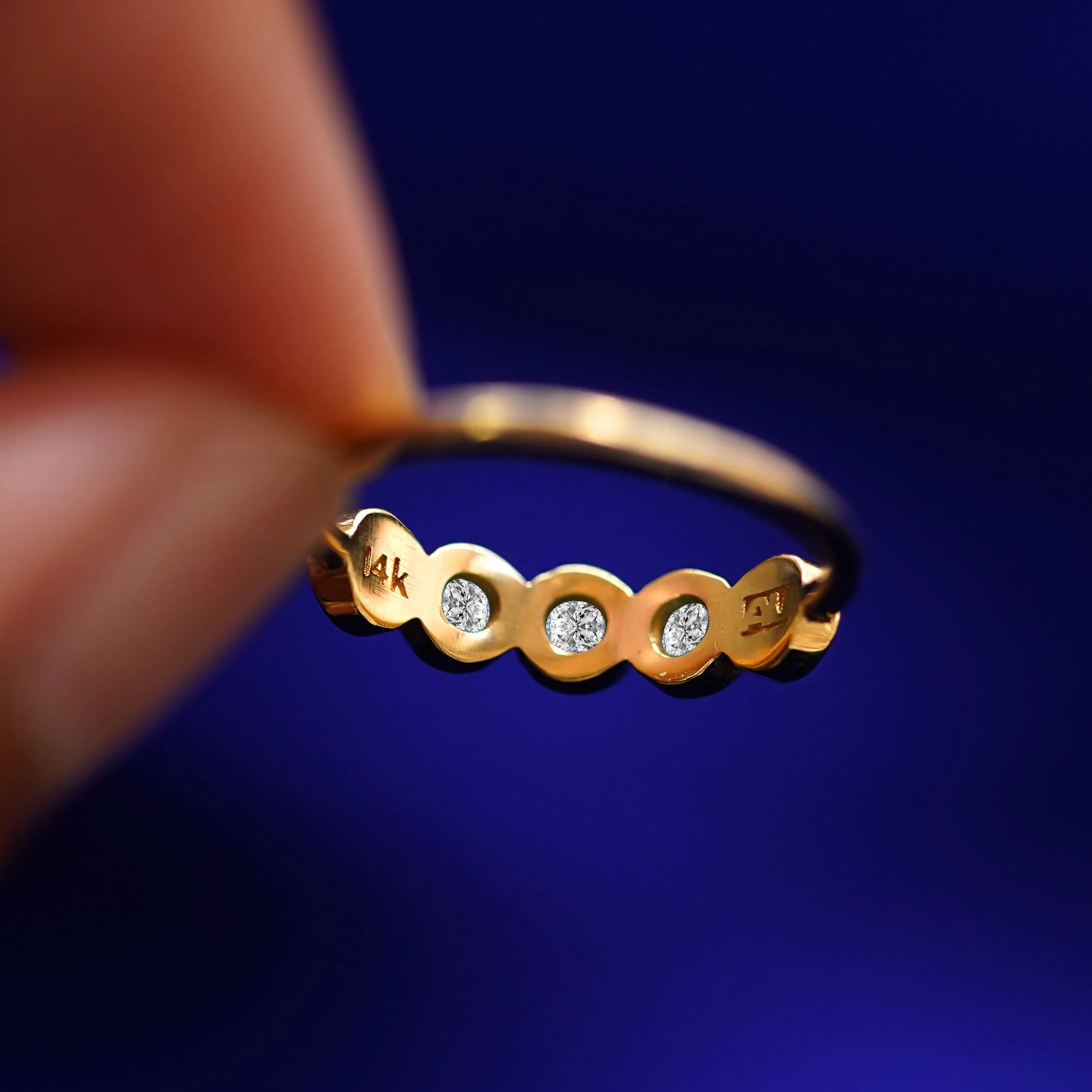 5 Diamonds Ring