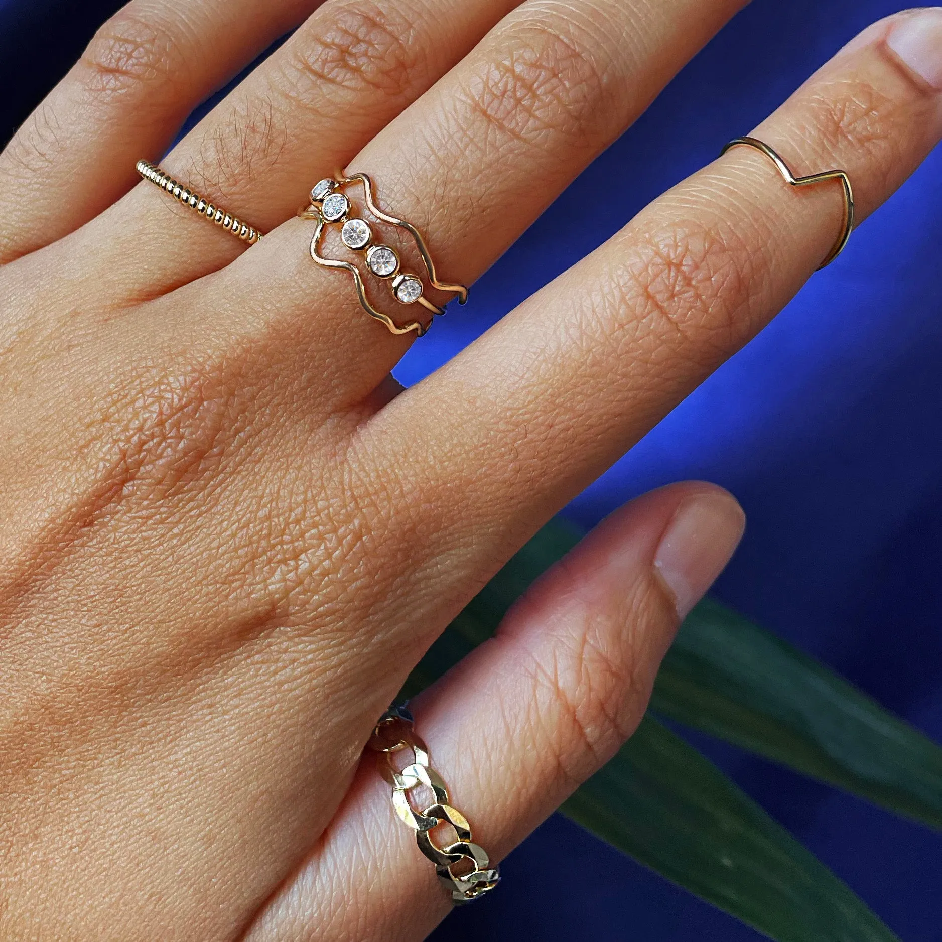 5 Diamonds Ring
