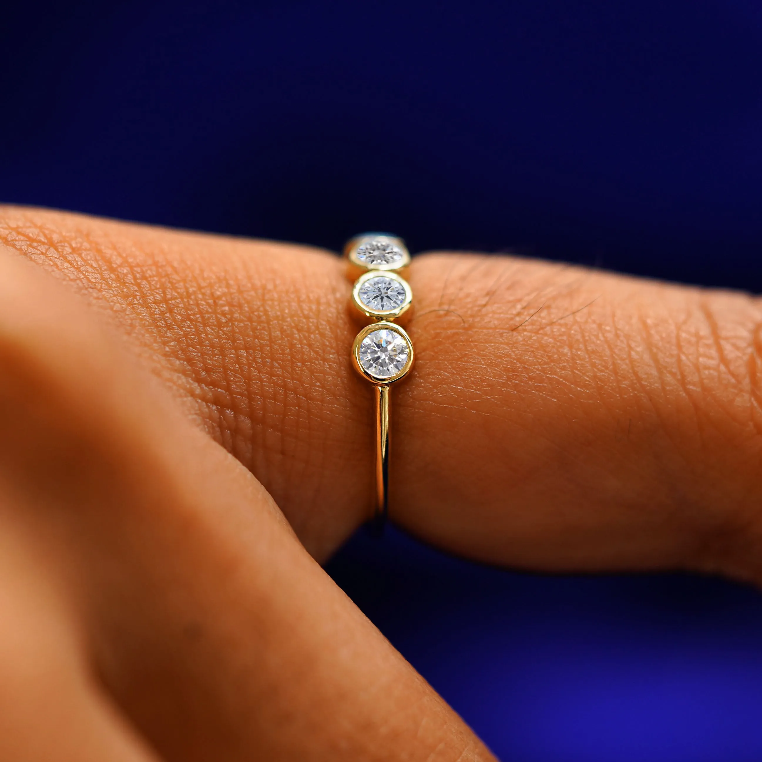 5 Diamonds Ring