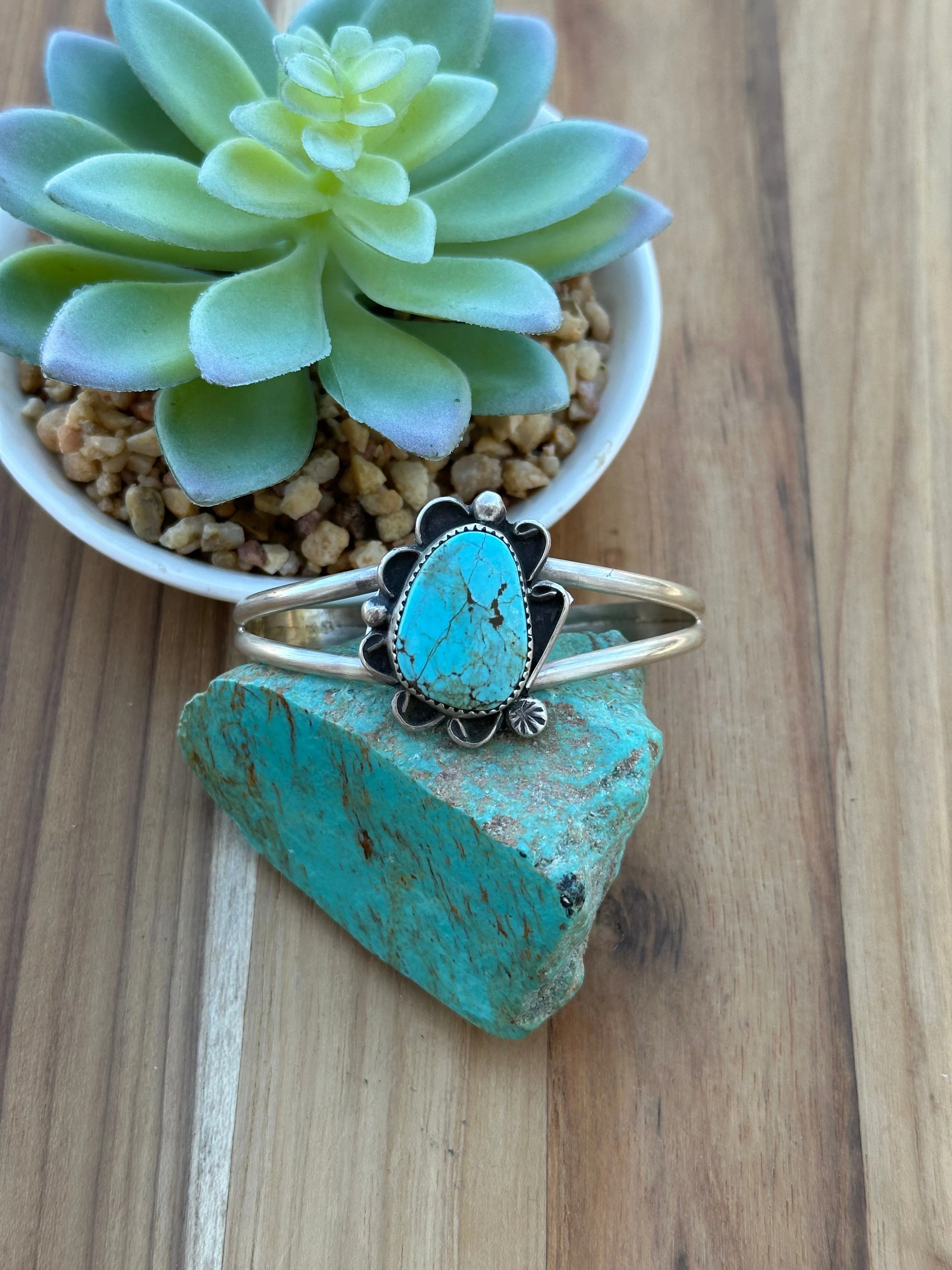 #8 Single Stone Cuff