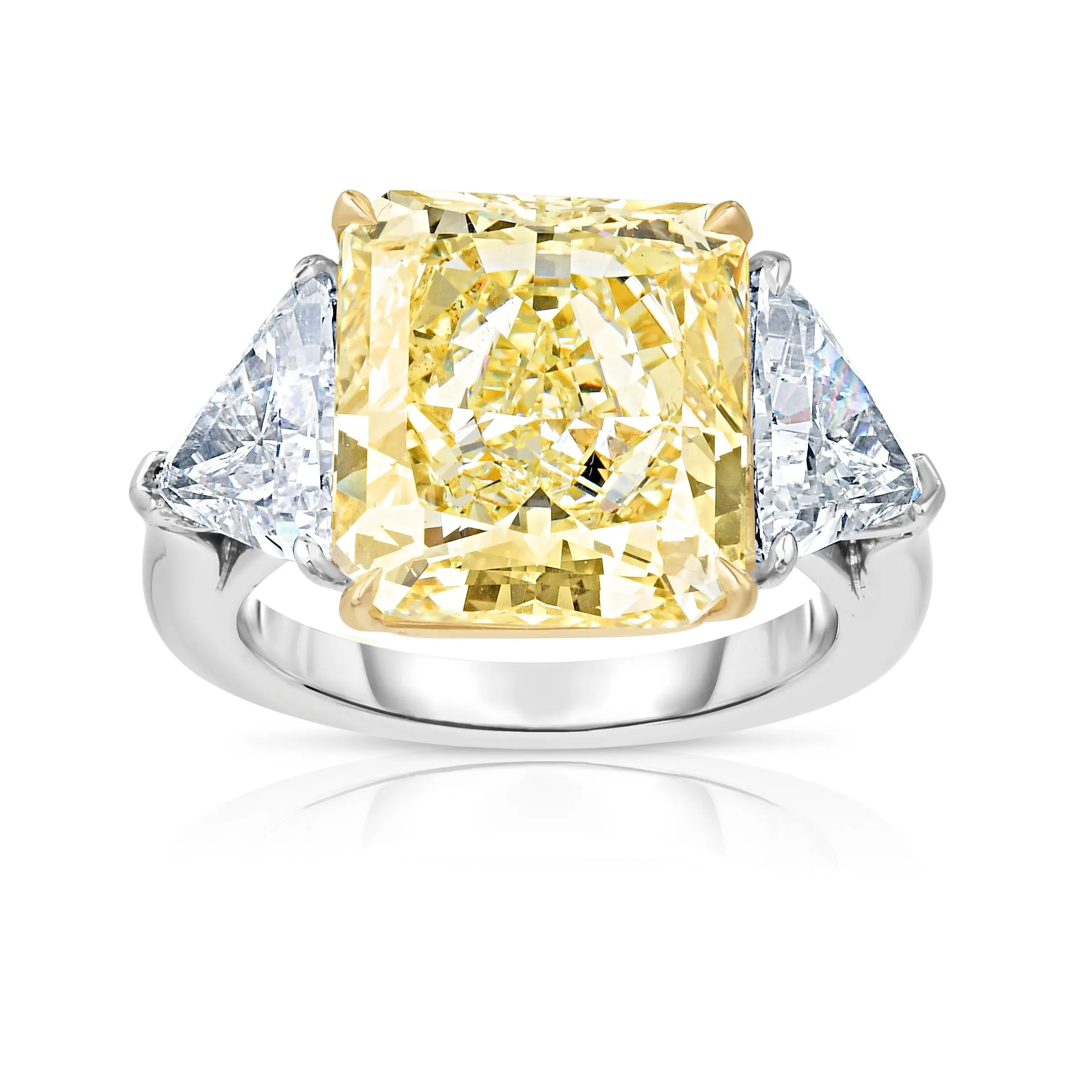 8.56CT FLAWLESS FANCY YELLOW RADIANT CUT ENGAGEMENT RING
