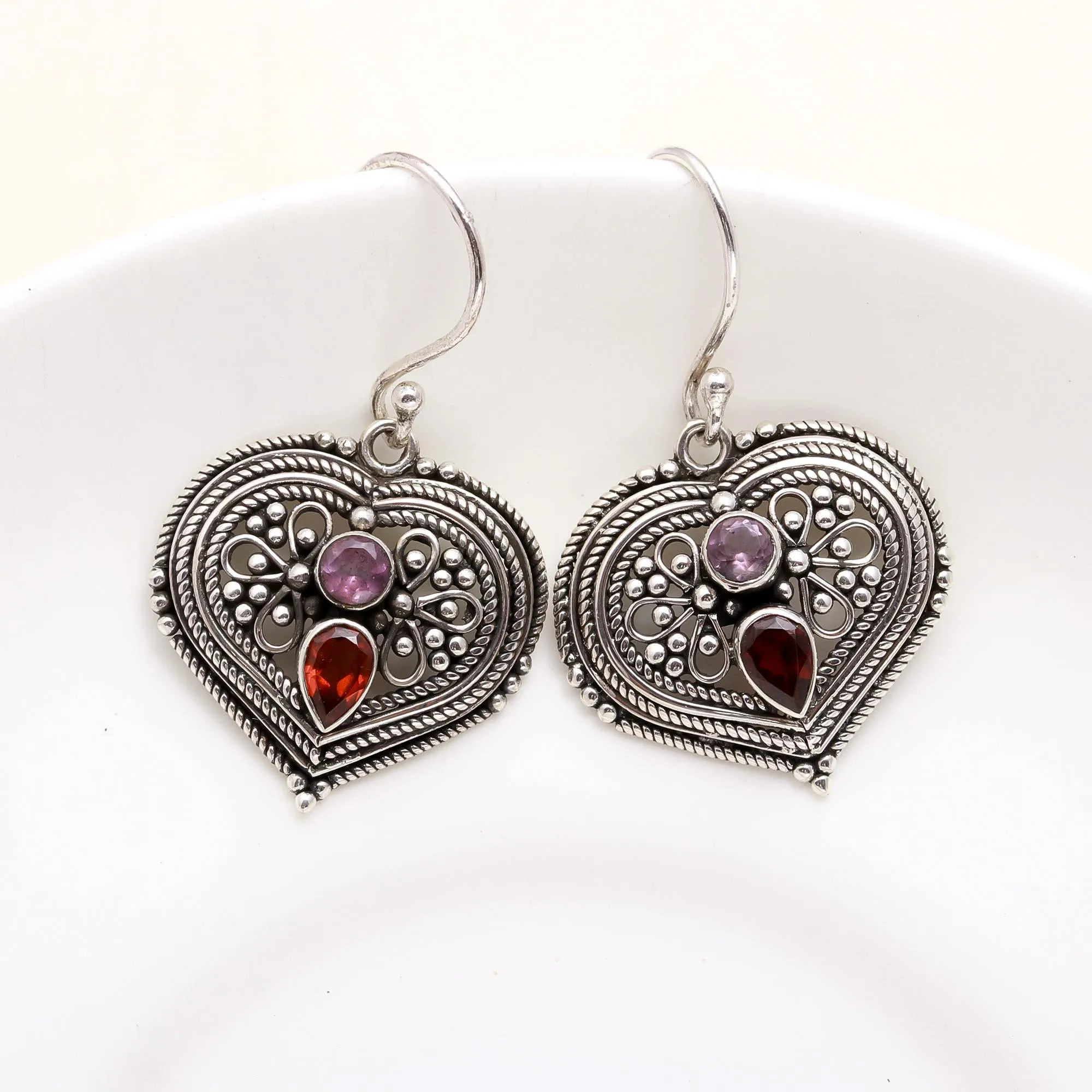 925 Sterling Silver Garnet & Amethyst Vintage Heart Dangle Earrings