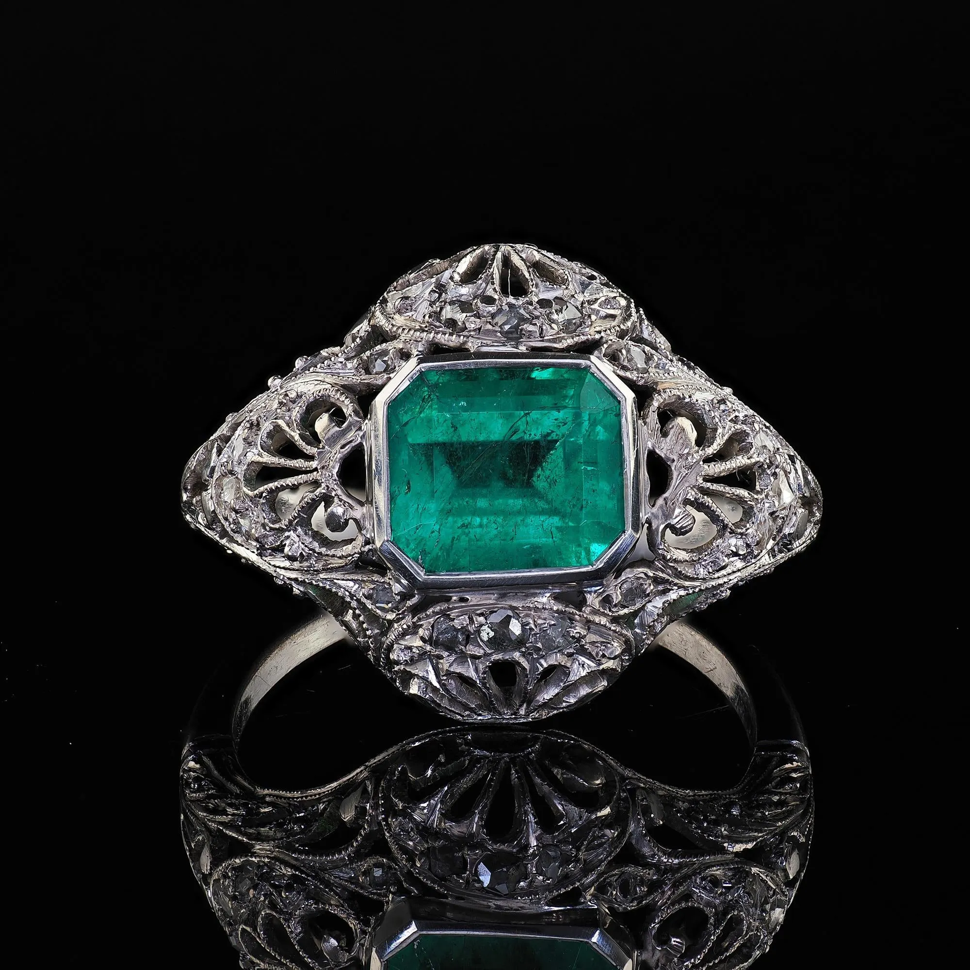 Antique Edwardian Platinum Colombian Emerald Diamond Filigree Engagement Ring