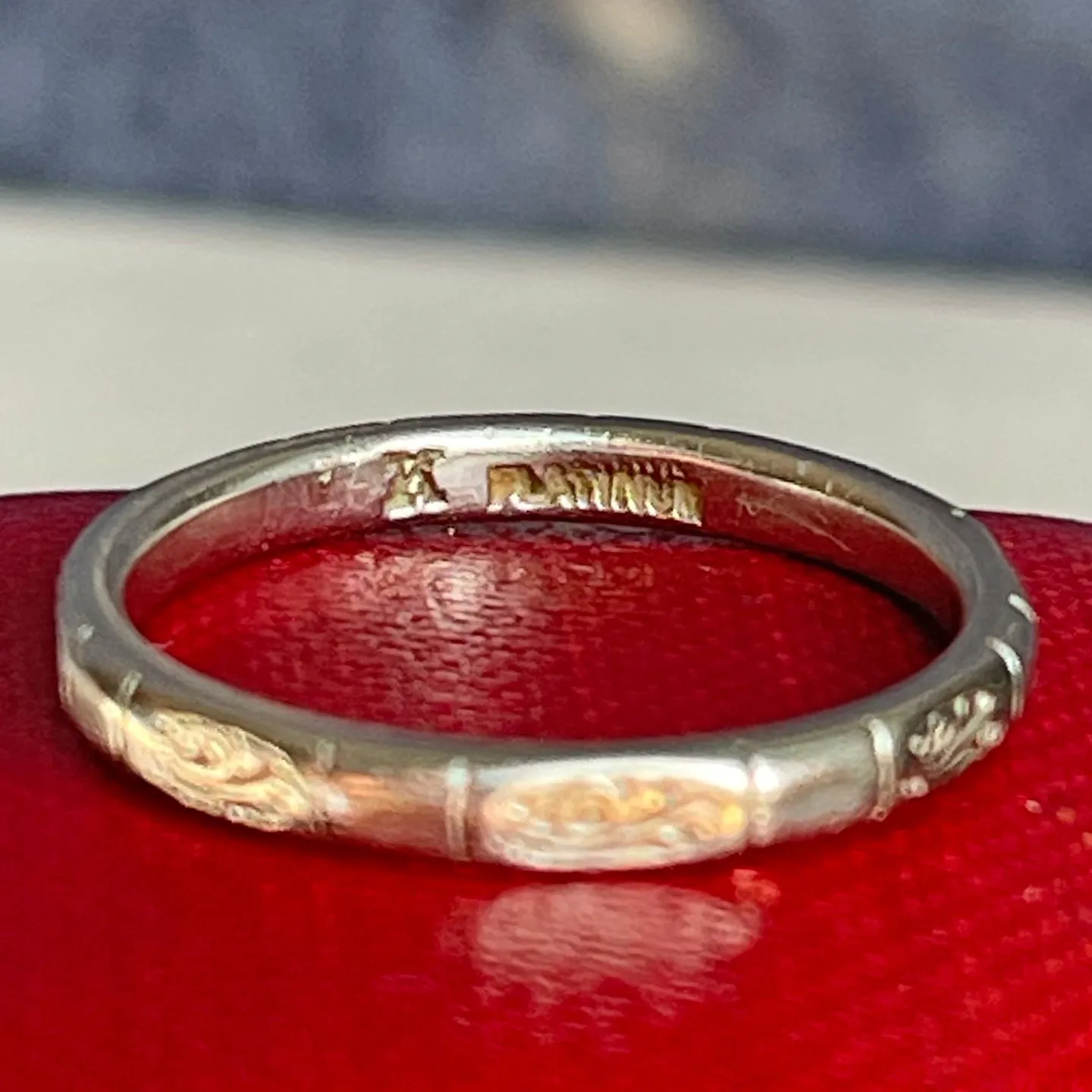 Antique Platinum Engraved Band – A Whisper of the 1920s