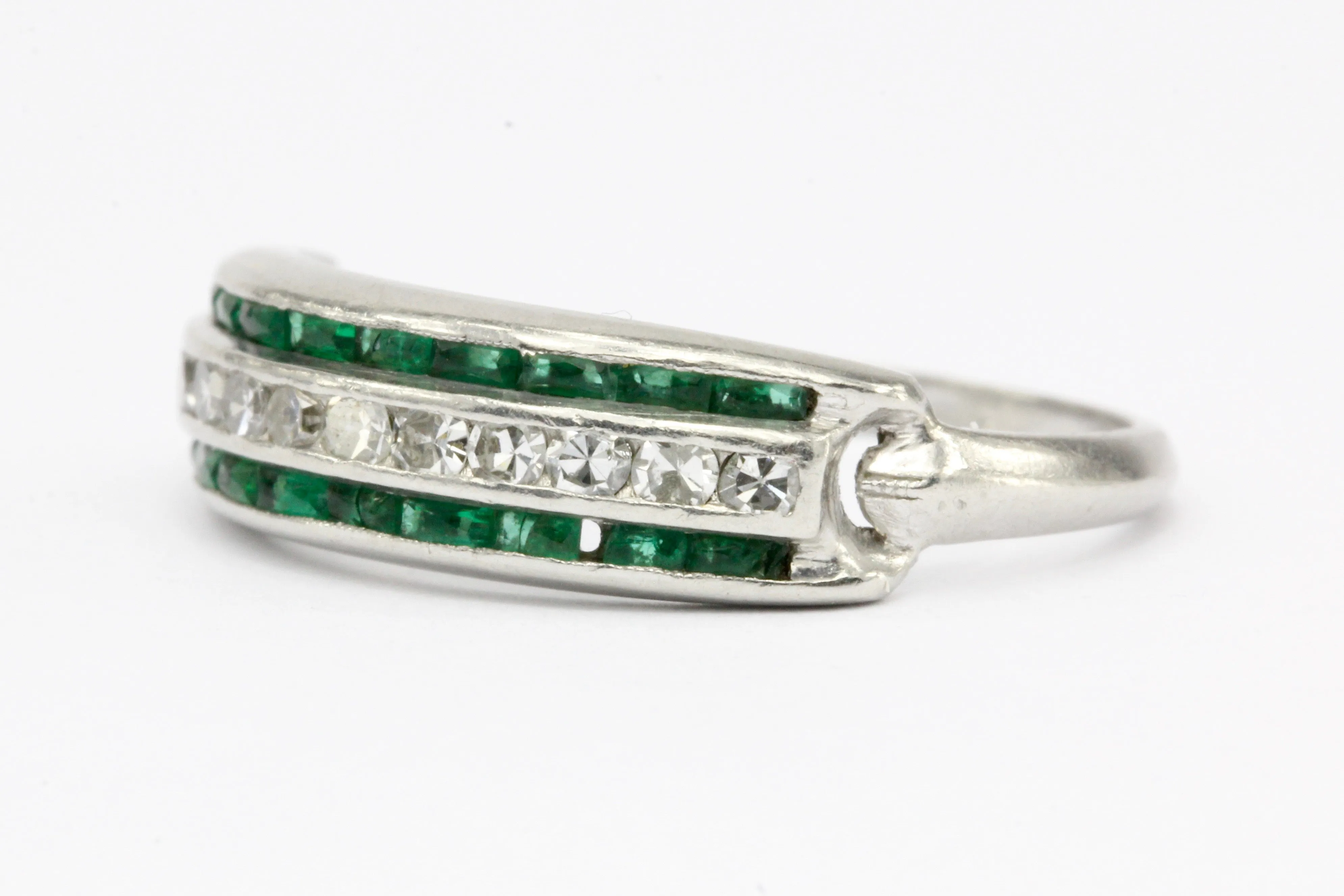 Art Deco Platinum Diamond & Emerald Band Ring c.1920's
