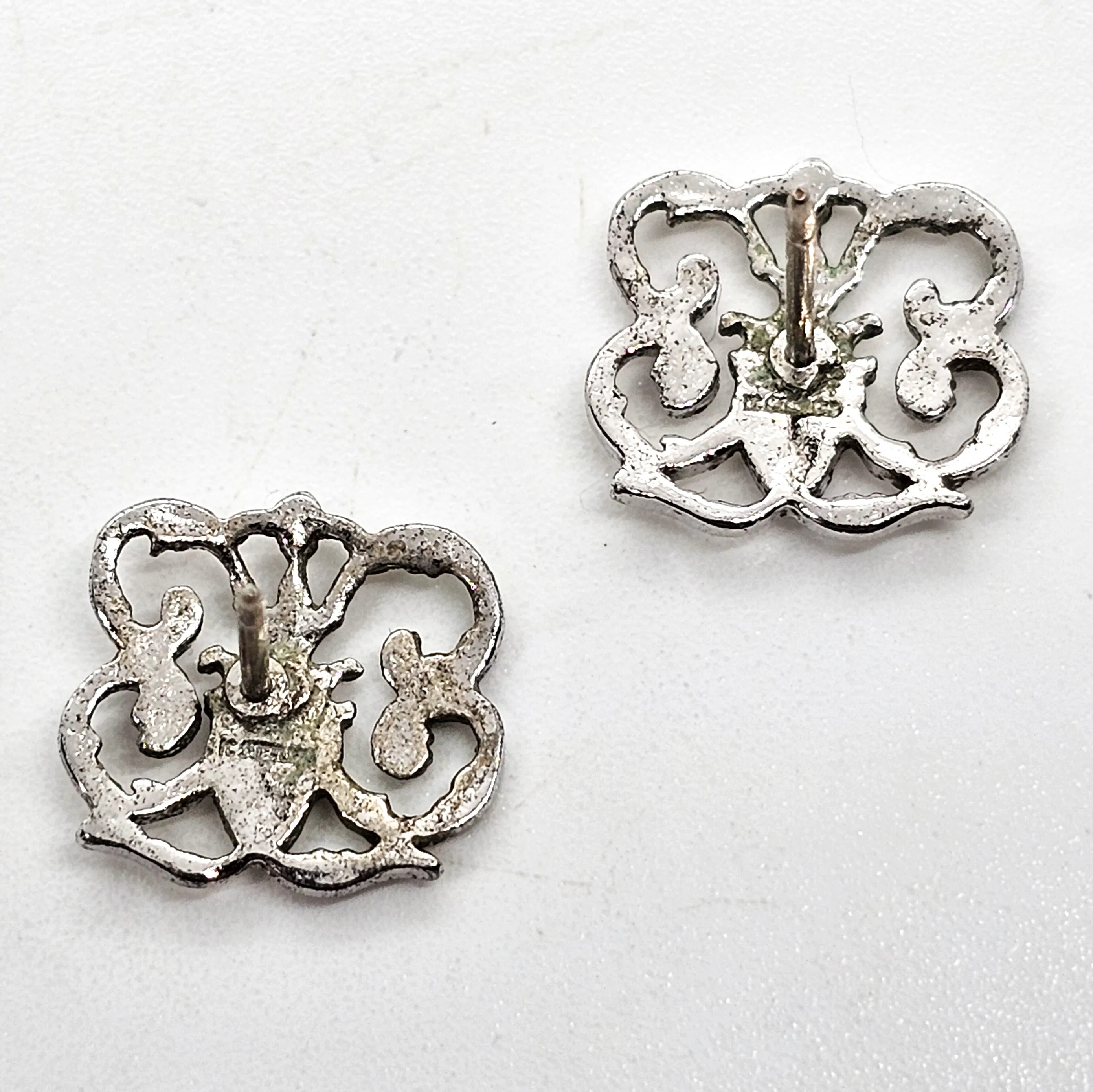 Art Nouveau open work filigree vintage sterling silver stud earrings