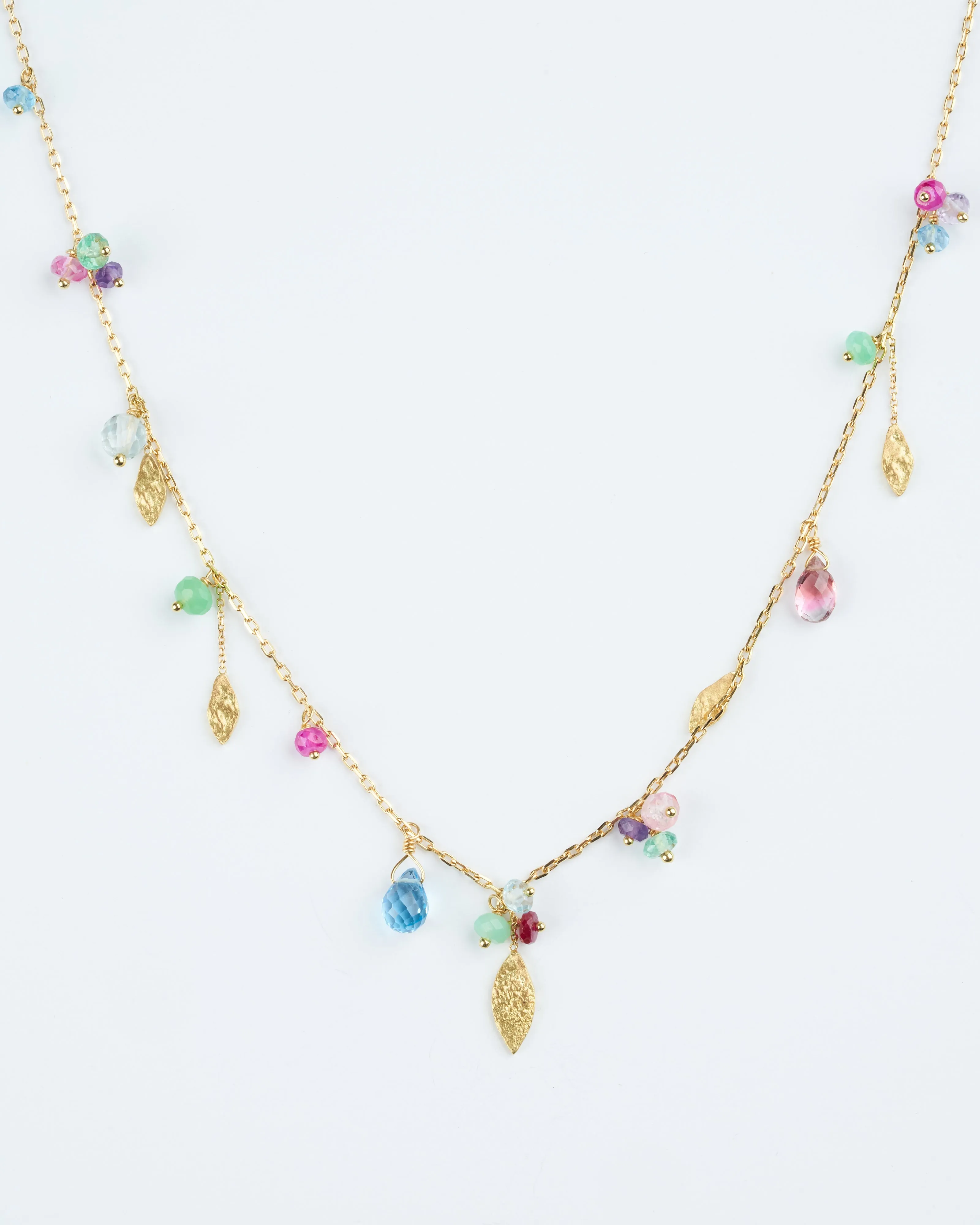 beaded necklace with gold leaves - gold