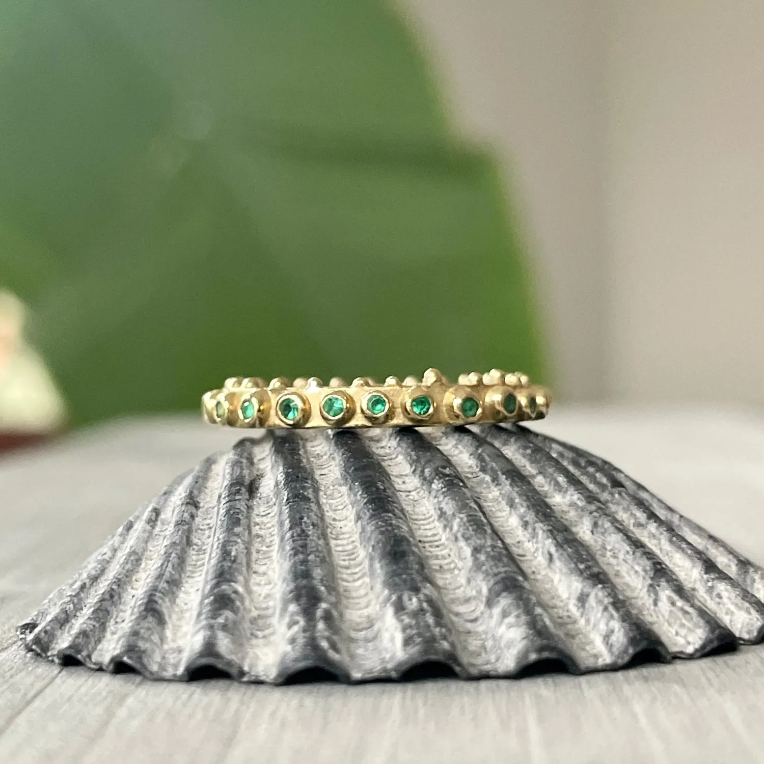 BOHEME HALF-ETERNITY EMERALD RING rts