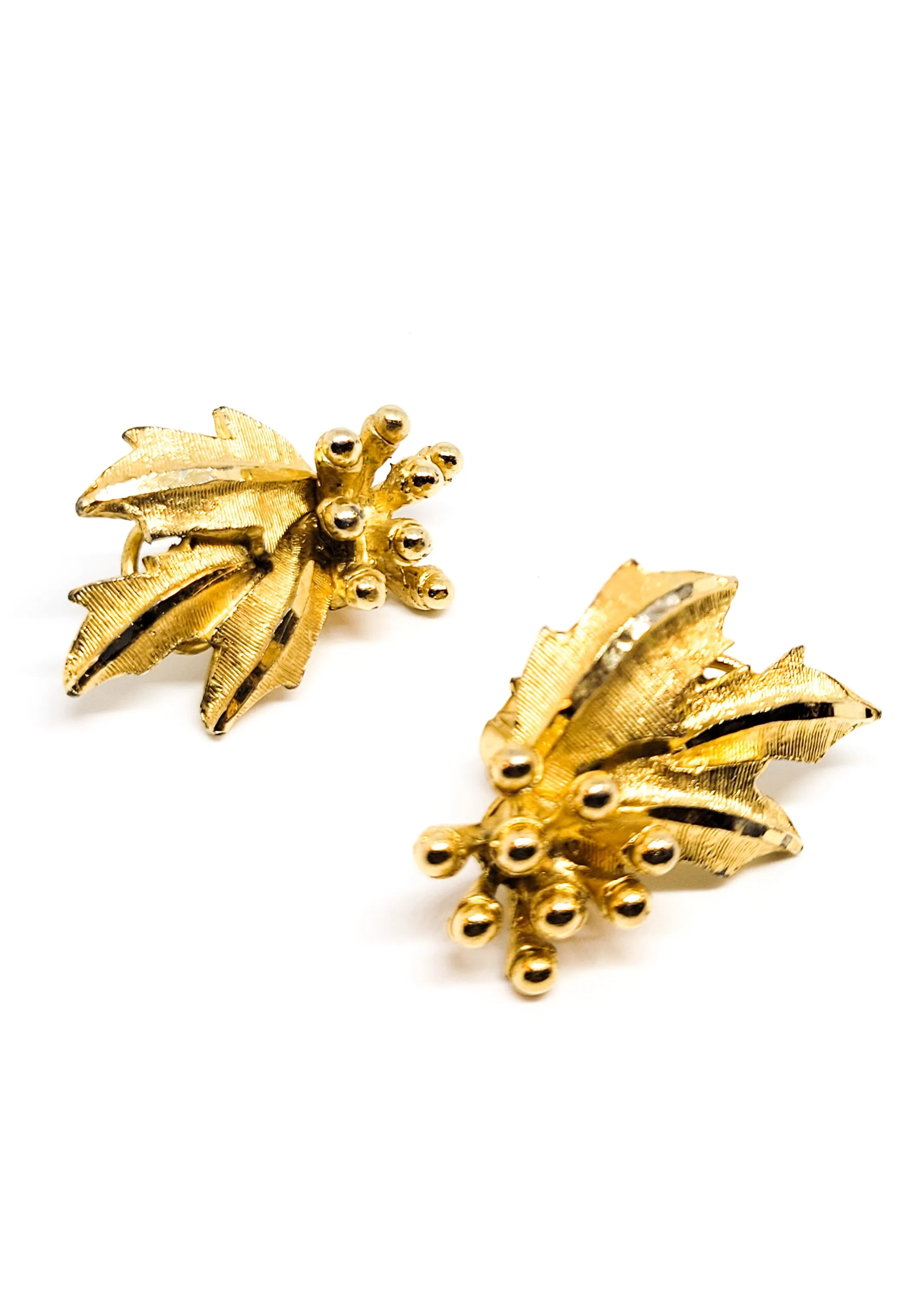 BSK signed vintage gold toned clip on Christmas holiday holly berry clip on earrings