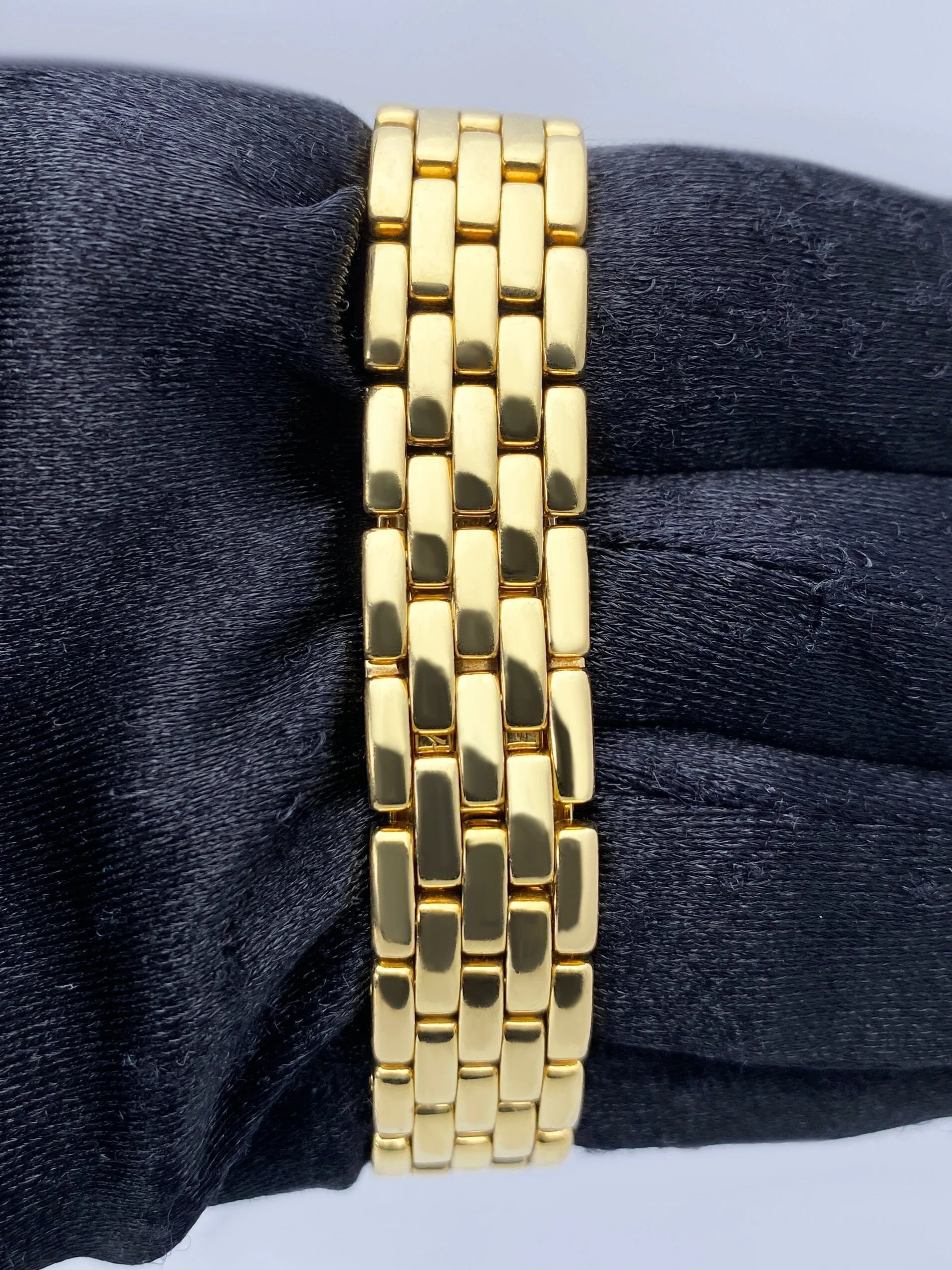 Cartier Panthere 8669 Diamond 18K Yellow Gold Ladies Watch