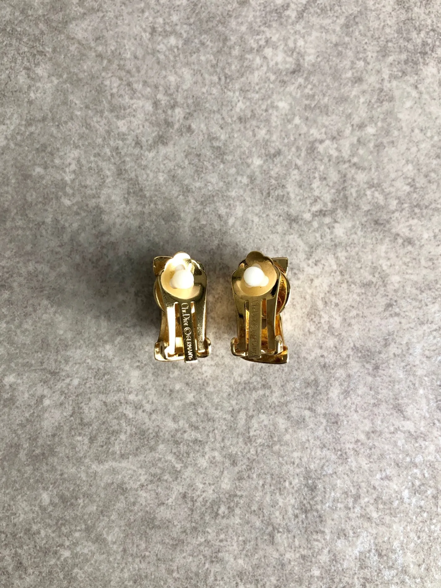 Christian Dior CD Logo Rhinestone Earrings Gold Vintage iu7irr