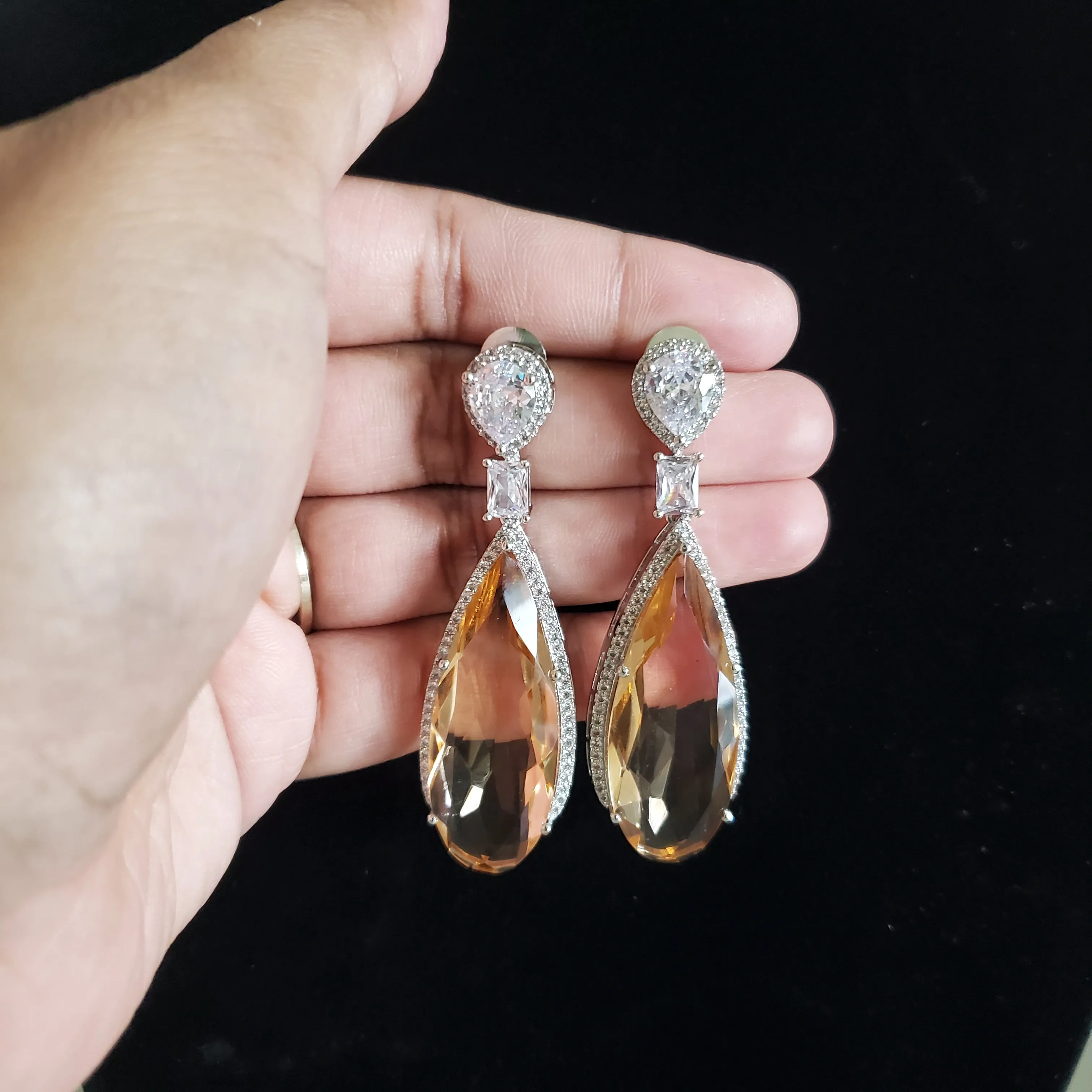 Cubic Zirconia Classic Earring With Rhodium Plating Peach