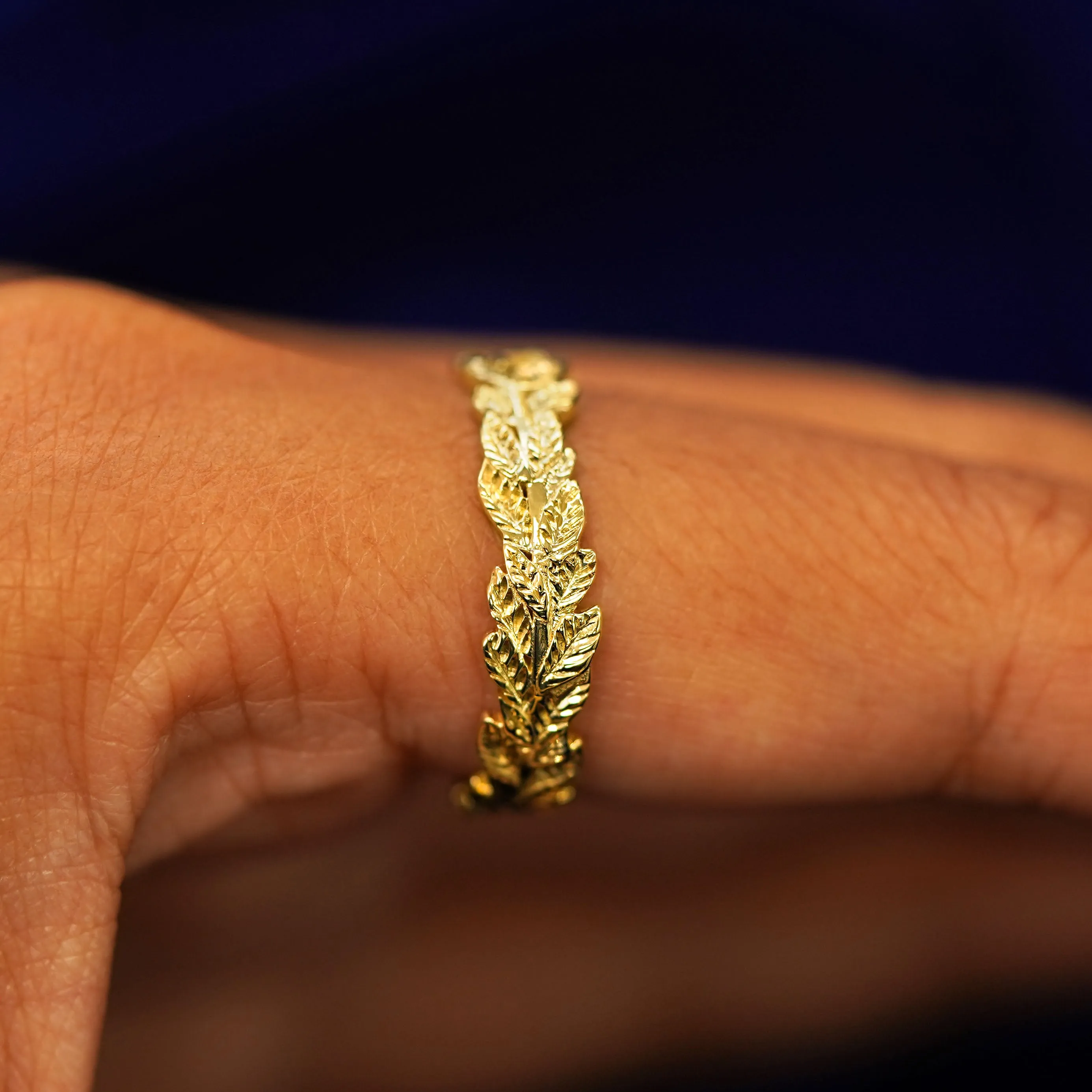 Double Leaves Band