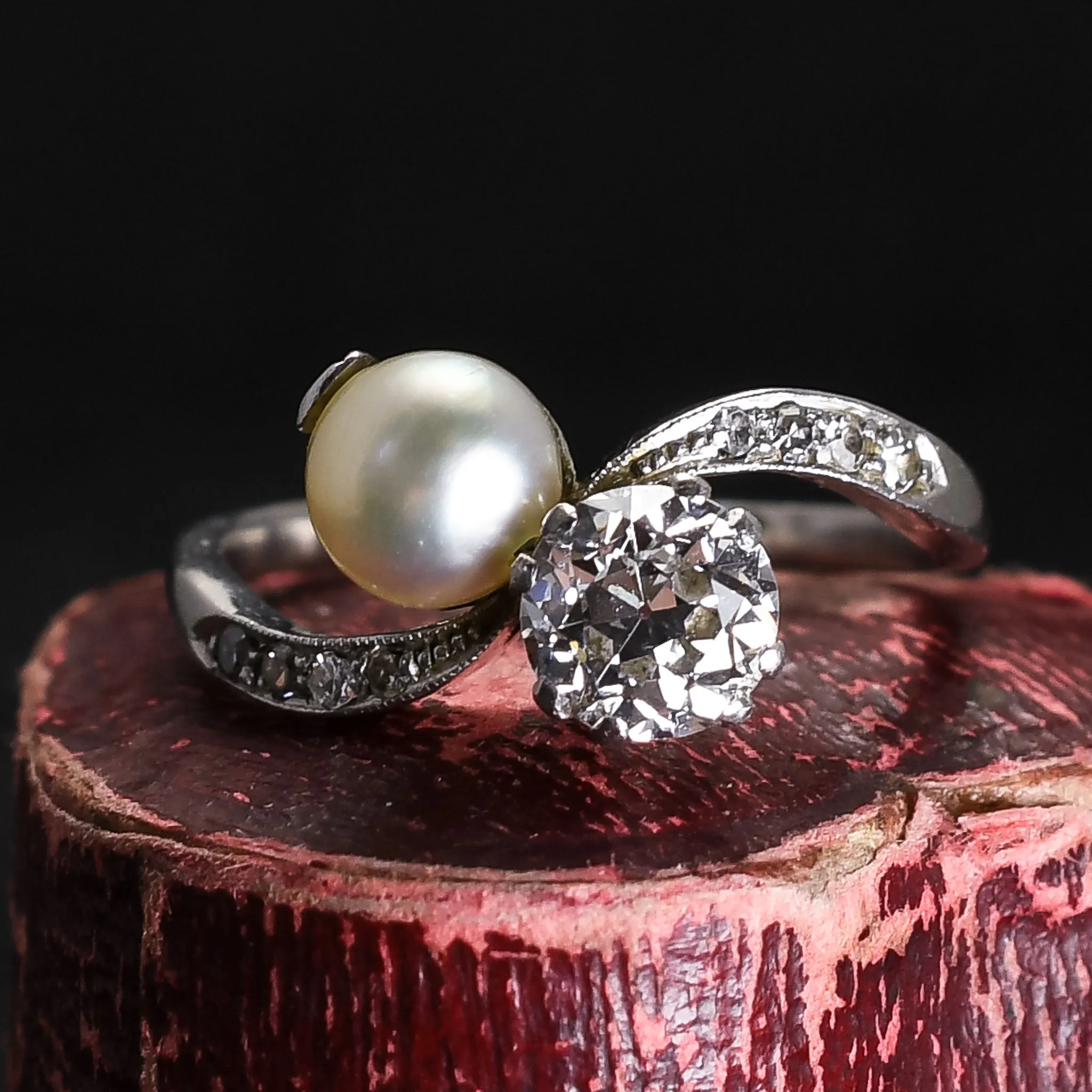 Edwardian Diamond & Pearl Crossover Ring