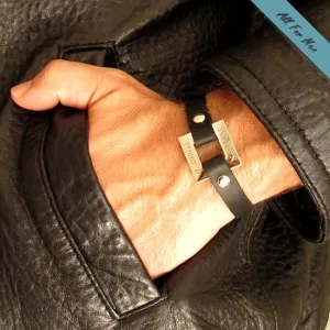 Elegant Mens Personalized Leather Bracelet - Gift for Him