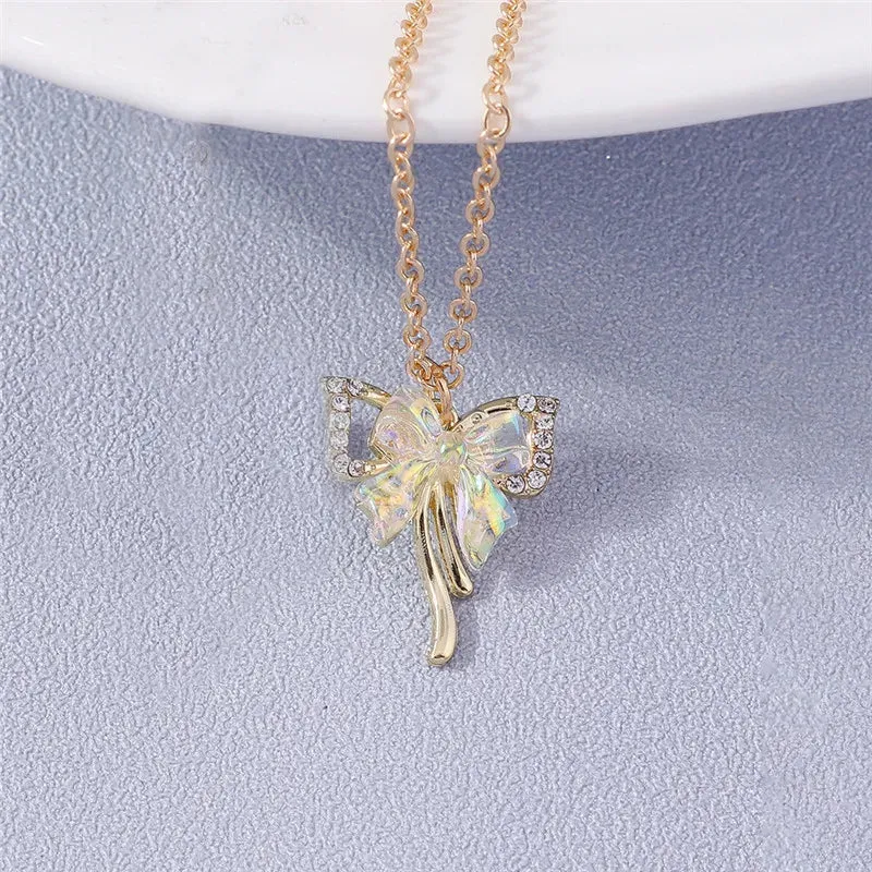 Fashion Cross Necklace for Women Men Gold Silver Color Dazzling Crystal Jesus Crucifix Necklace Christian Jewelry Wholesale