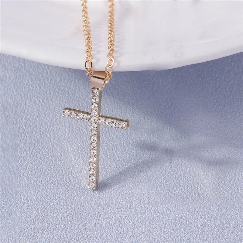 Fashion Cross Necklace for Women Men Gold Silver Color Dazzling Crystal Jesus Crucifix Necklace Christian Jewelry Wholesale
