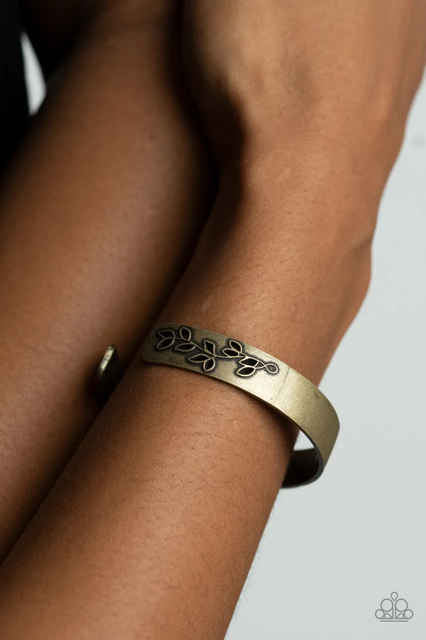 Frond Fable Brass Paparazzi Bracelet