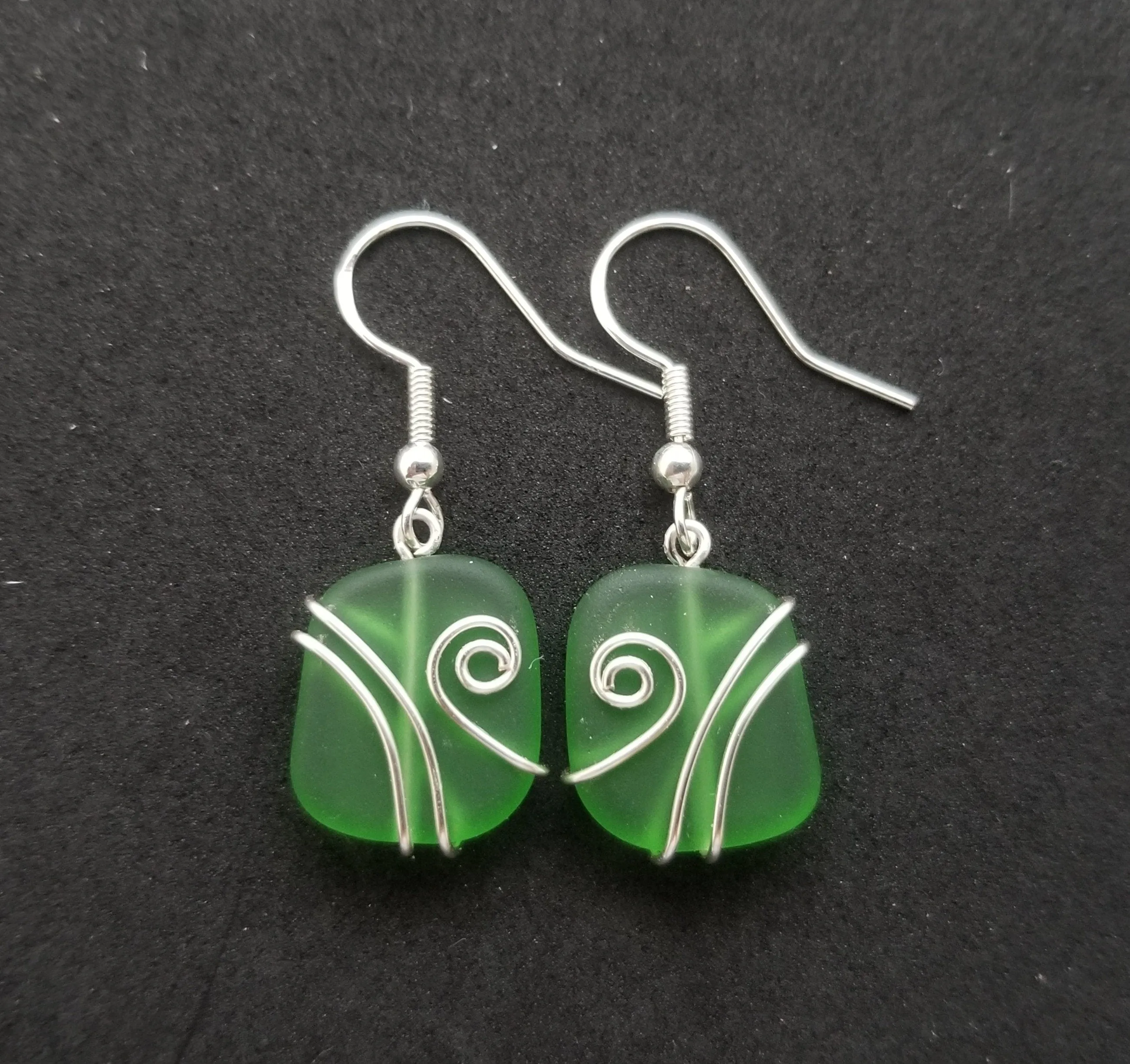 Hawaiian Jewelry Sea Glass Earrings, Wire Emerald Earrings Green Earrings, Sea Glass Jewelry Beach Jewelry(May Birthstone Jewelry For Women)