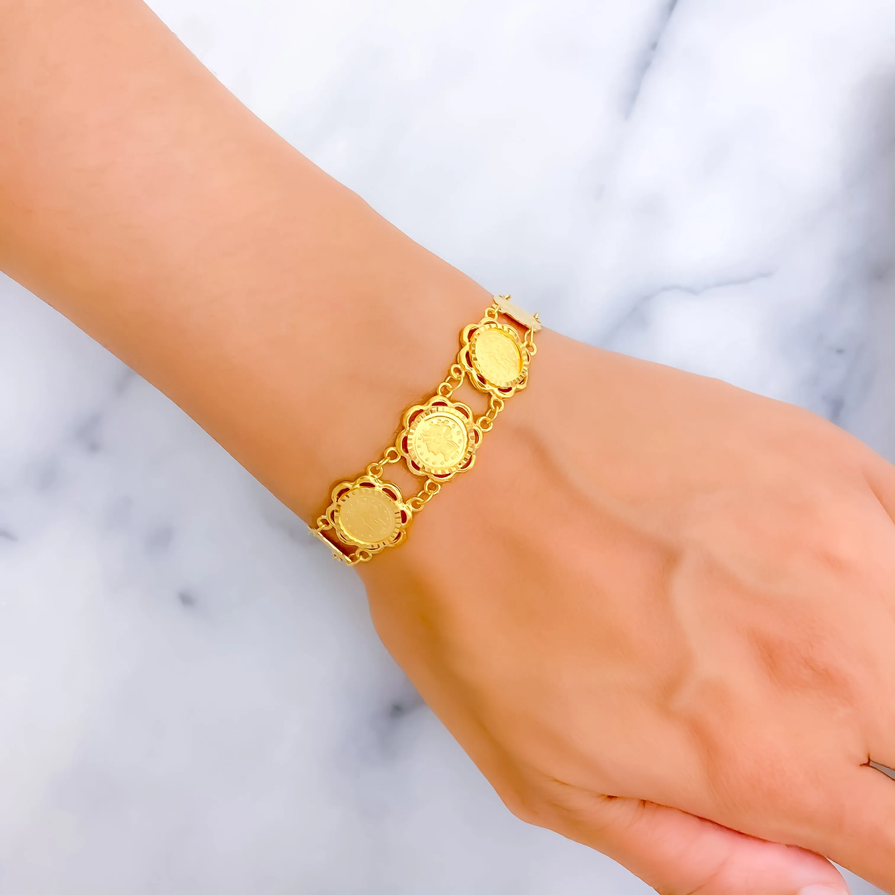 Jazzy Shimmering 21k Gold Coin Bracelet