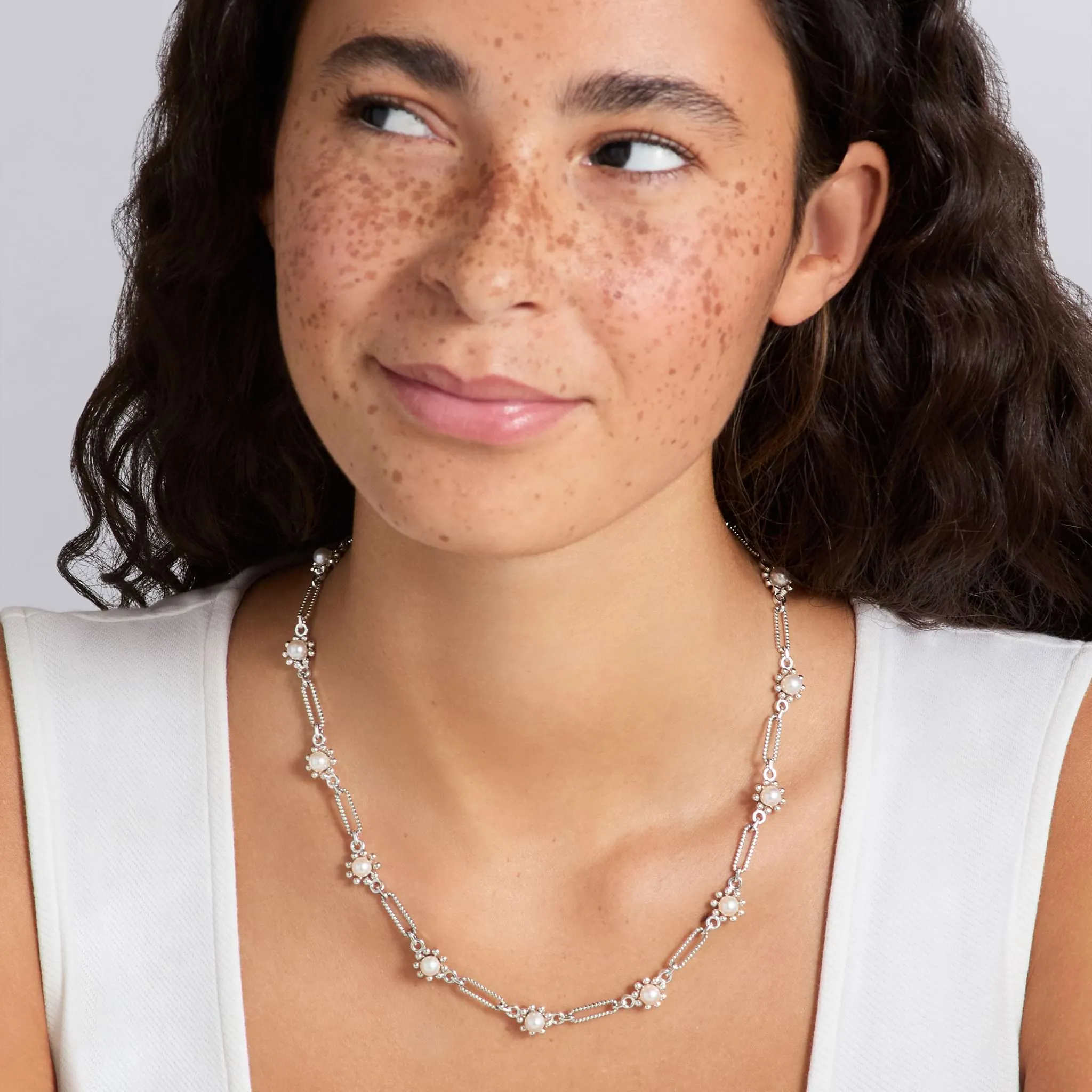 Luna Fleur Pearl Link Necklace
