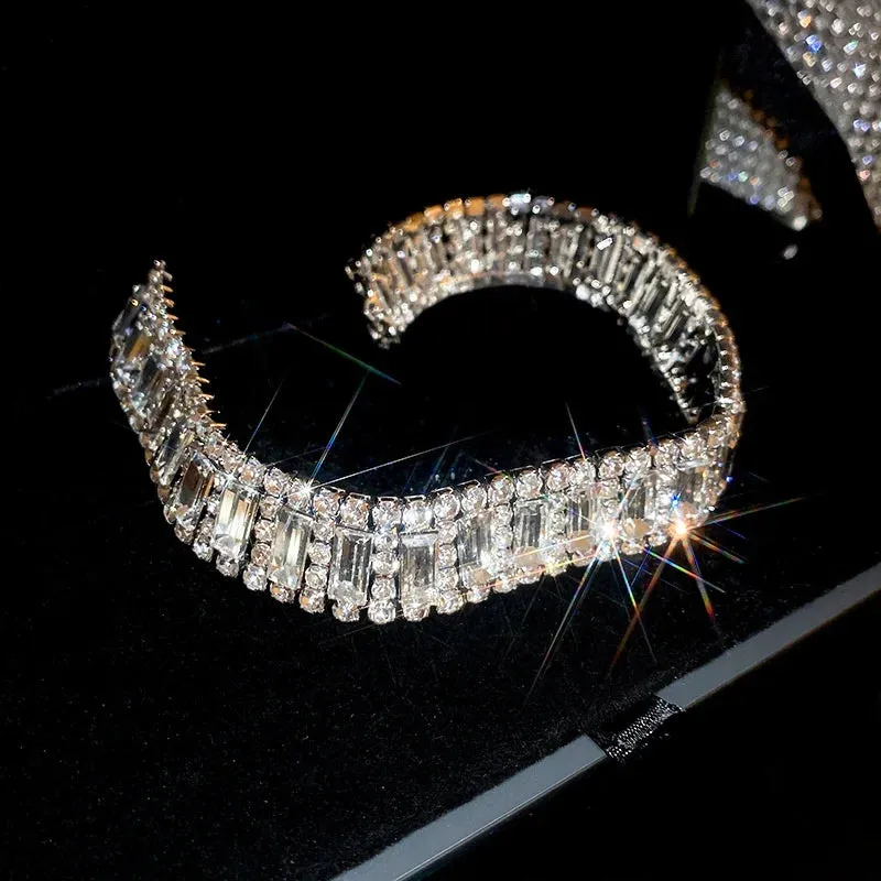 Luxury Geometric Crystal Chokers Necklaces for Women Short Rhinestone Necklaces Ladies Statements Jewelry