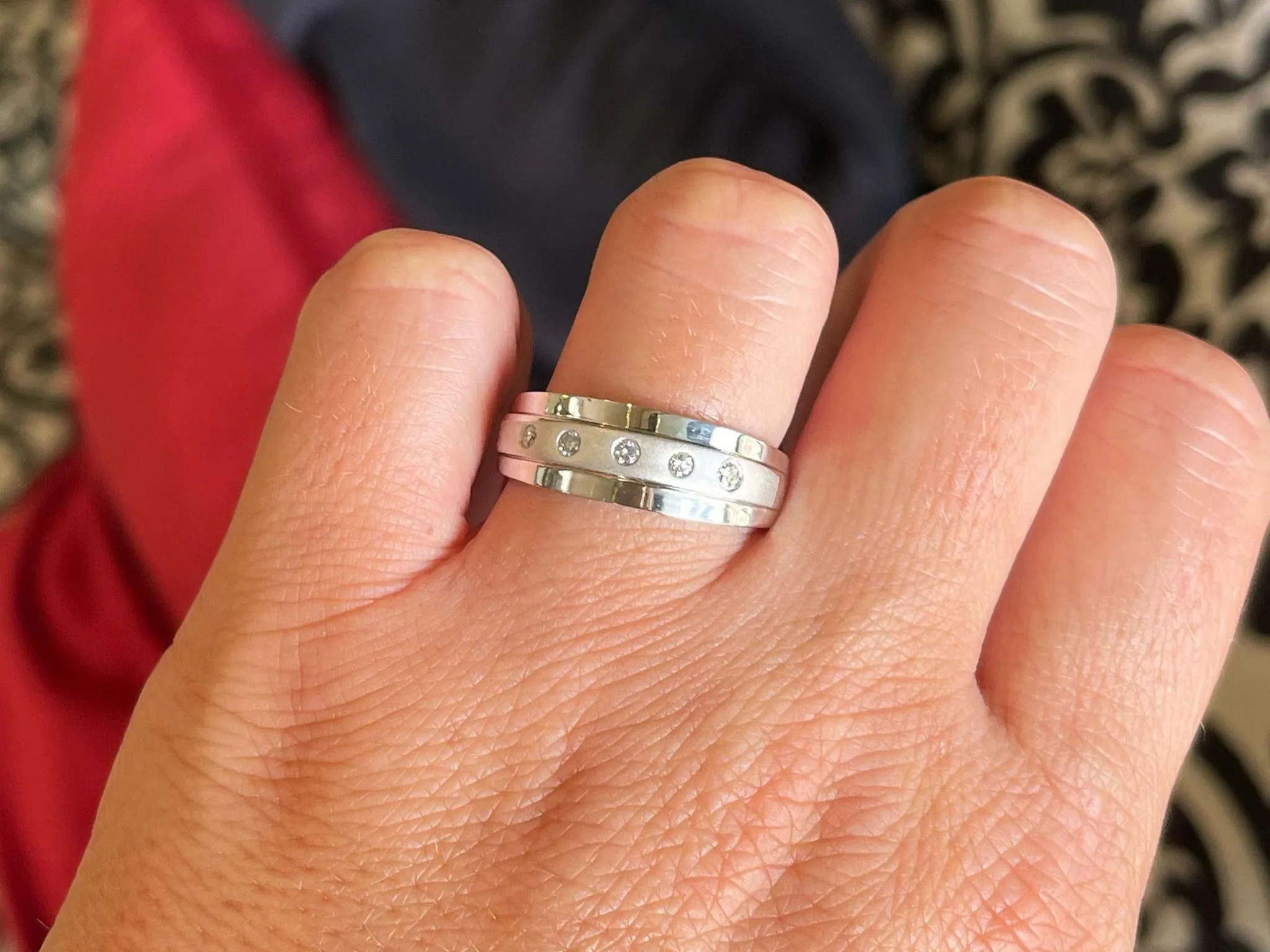 Mens 5 Brilliant Cut Diamond Satin Finish Center Band Ring in Platinum
