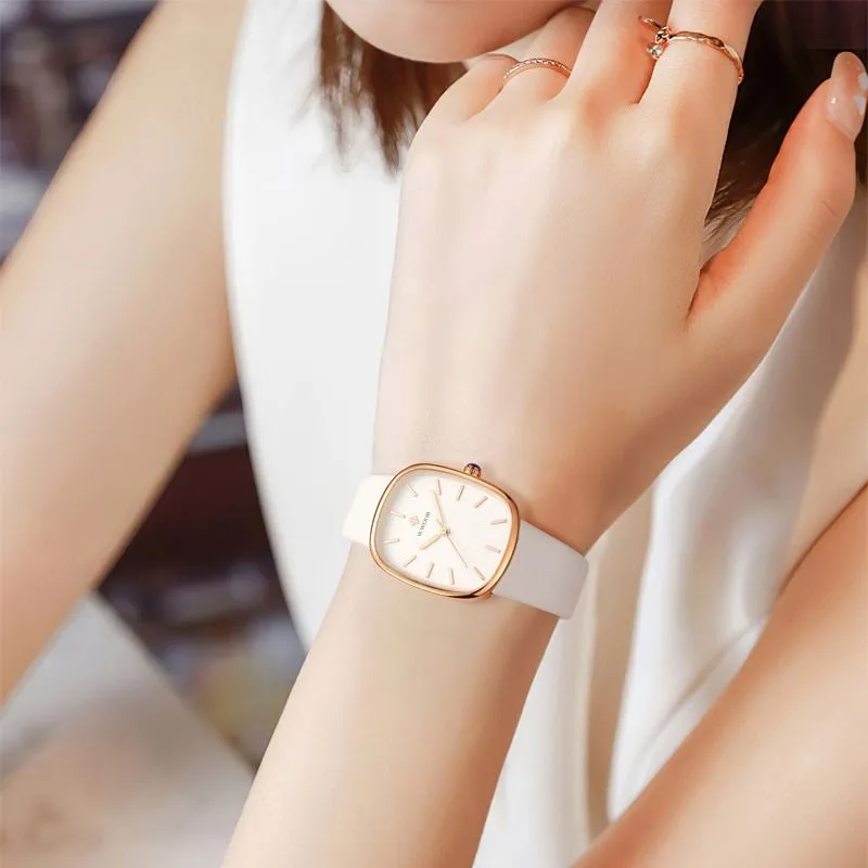 MODE QUARTZ WATCH | Elegance in Time