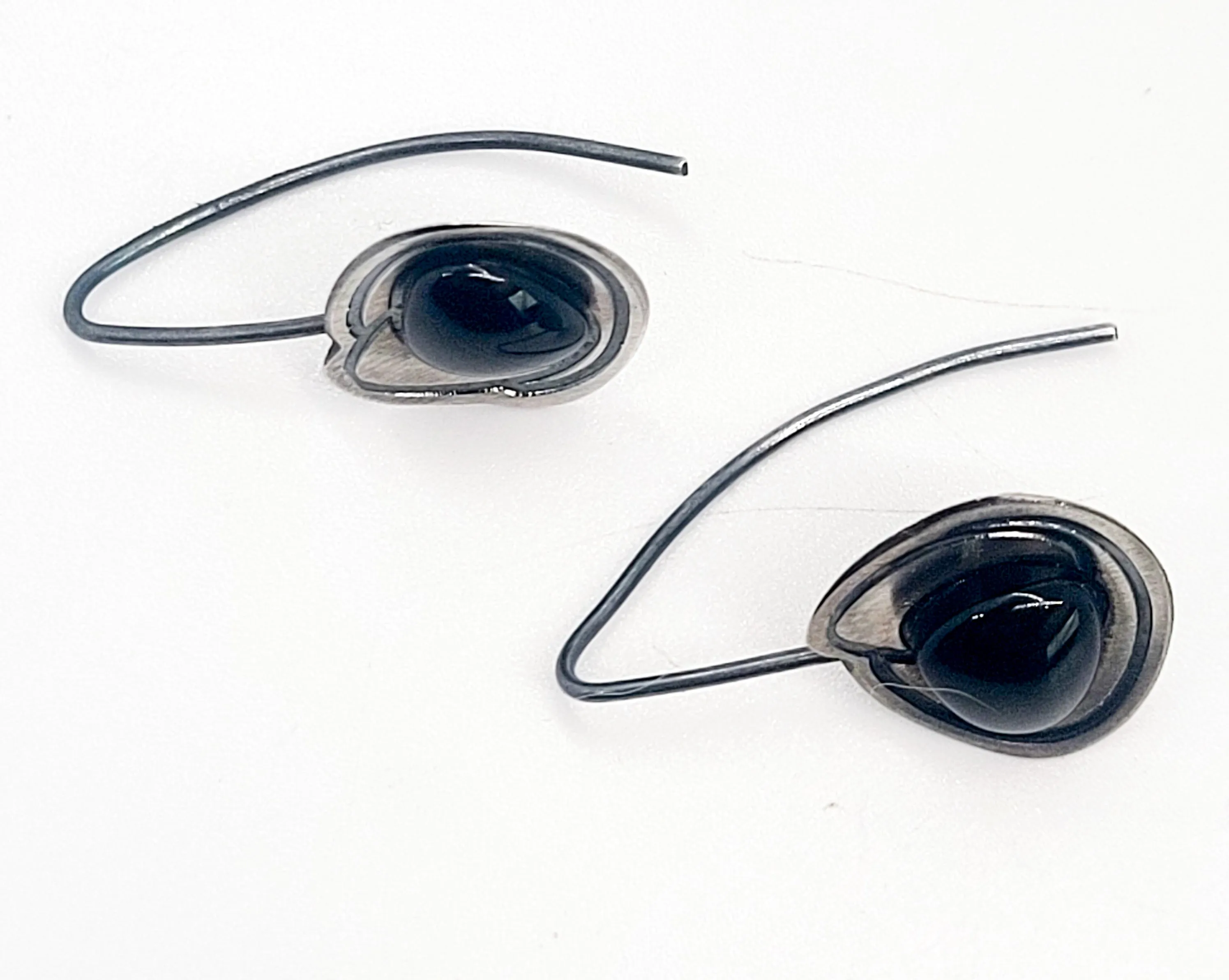 Modernist abstract black onyx sterling silver vintage drop earrings signed