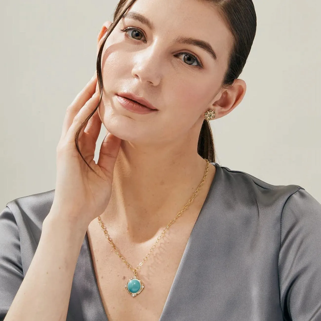 Mogul 18K Yellow Gold Small Gemstone Diamond Pendant