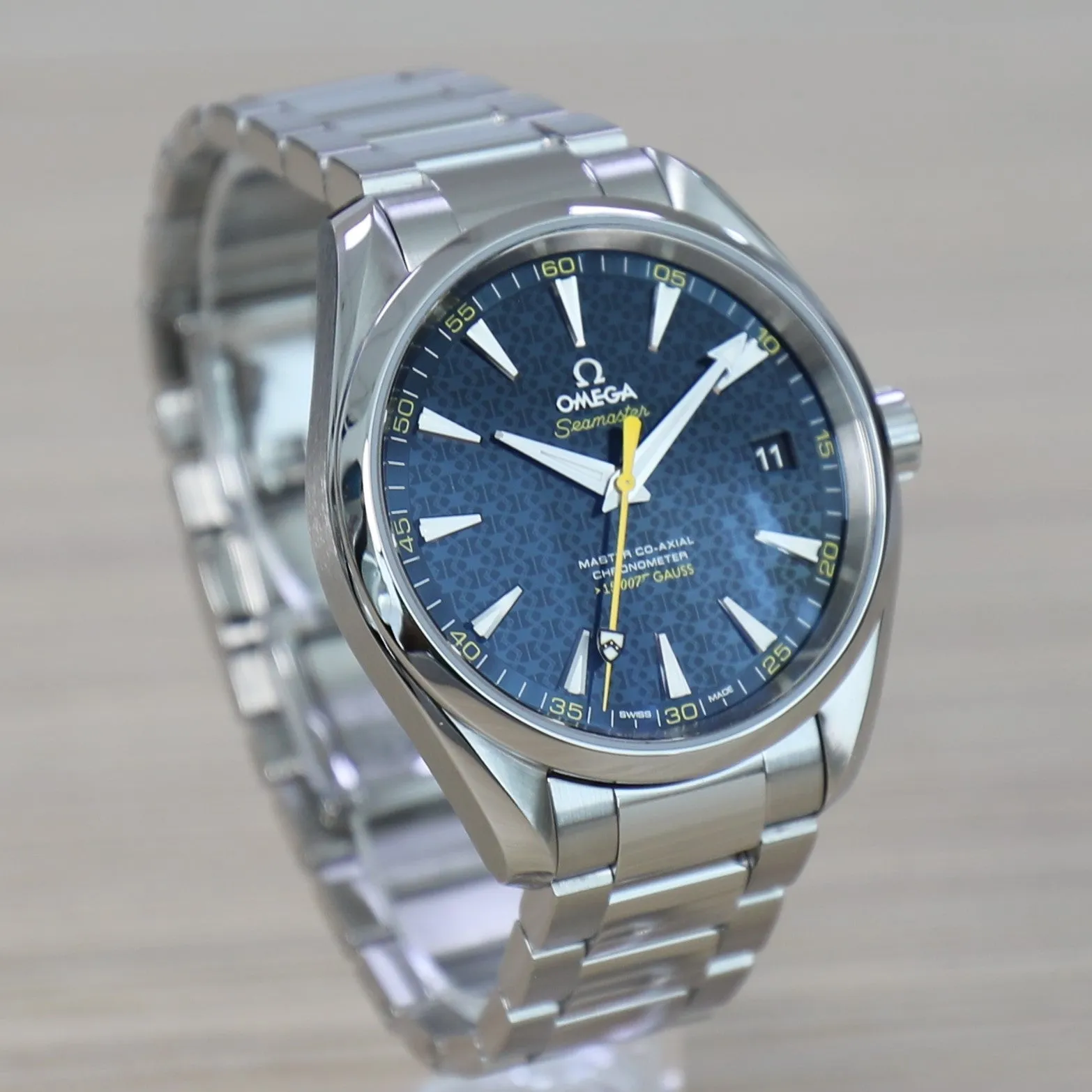 Omega Seamaster Aqua Terra – James Bond – Unworn – Limited Edition Spectre – Full Set