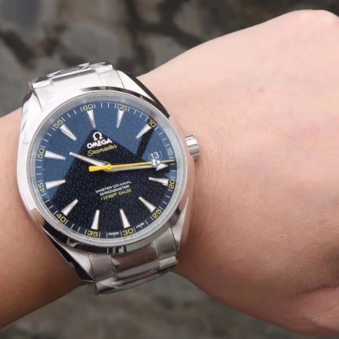 Omega Seamaster Aqua Terra – James Bond – Unworn – Limited Edition Spectre – Full Set