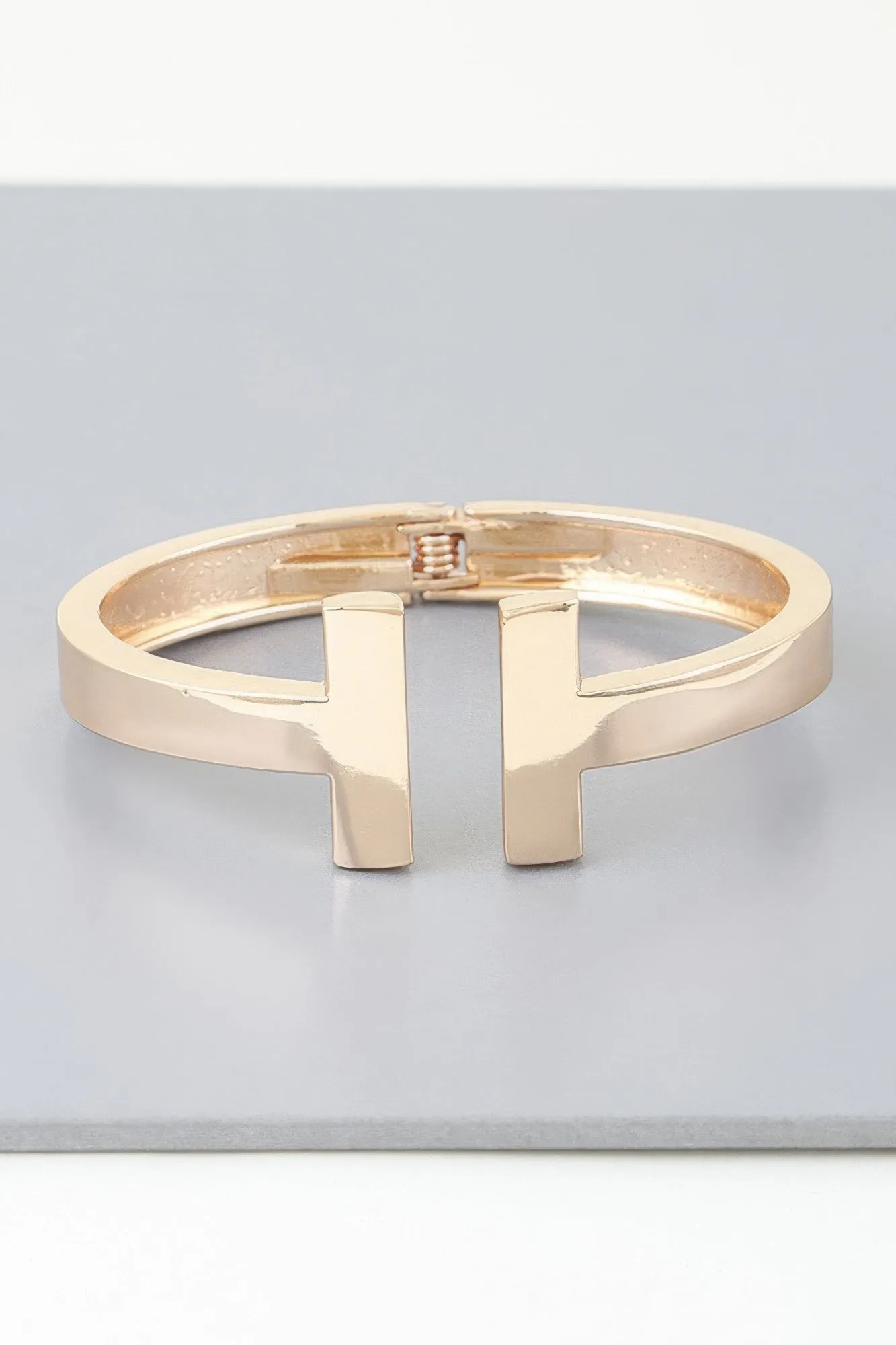 Open Pillar Cuff Bracelet