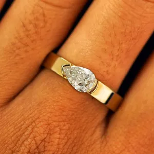 Pear Lab Diamond Ring