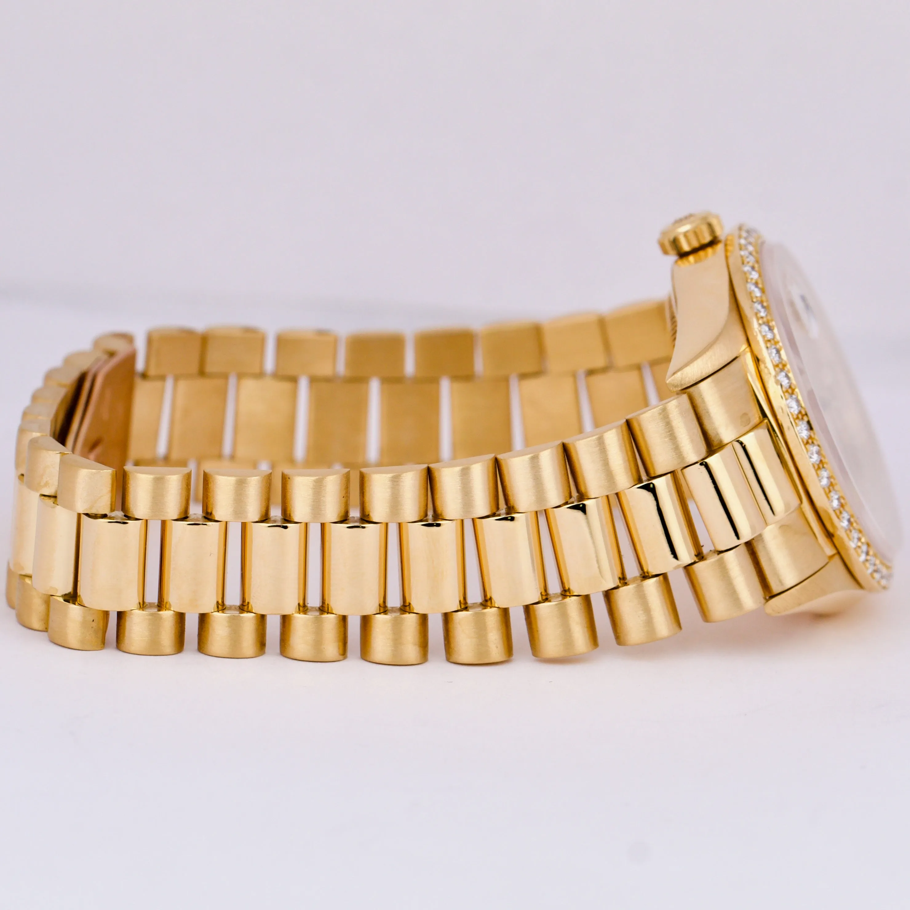 Rolex Day-Date President 36mm FACTORY CHAMPAGNE DIAMOND 18K Gold Quickset 18238