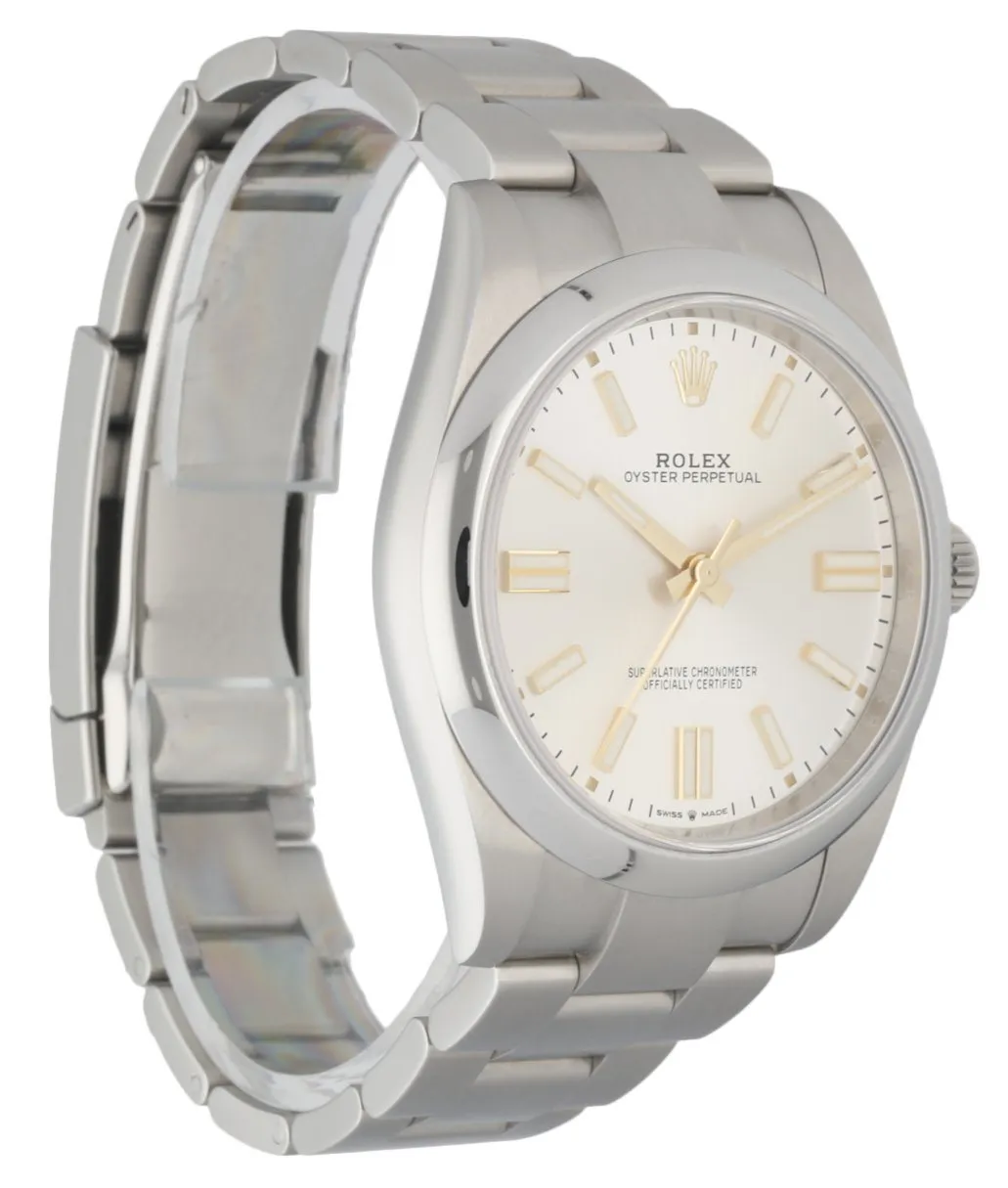 Rolex Oyster Perpetual 124300 Men's Watch Box & papers