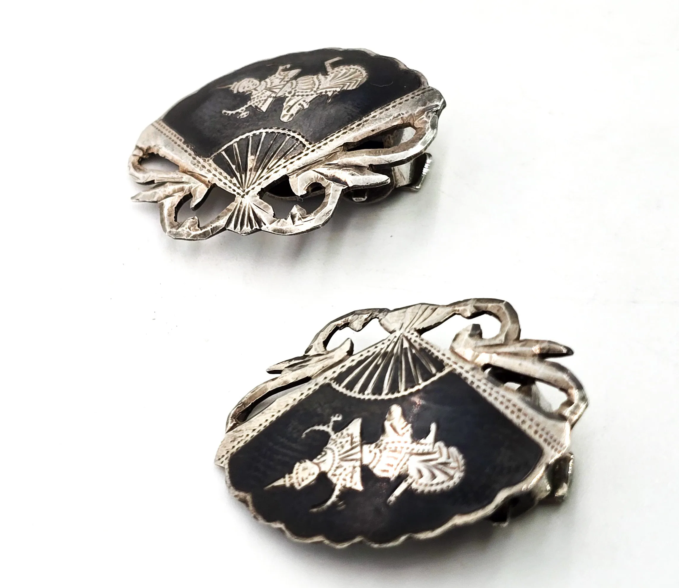 Siam Nielloware fan black enamel sterling silver vintage clip on earrings