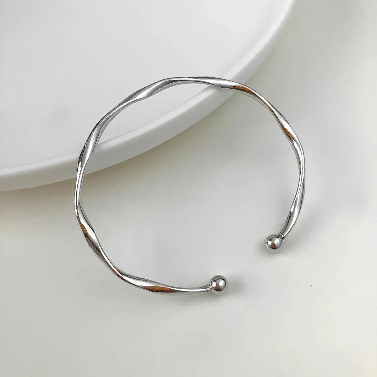 Simple Trendy Irregular Mobius Twist Open Cuff Bangle Bracelets For Women Gold Color Adjustable Jewelry
