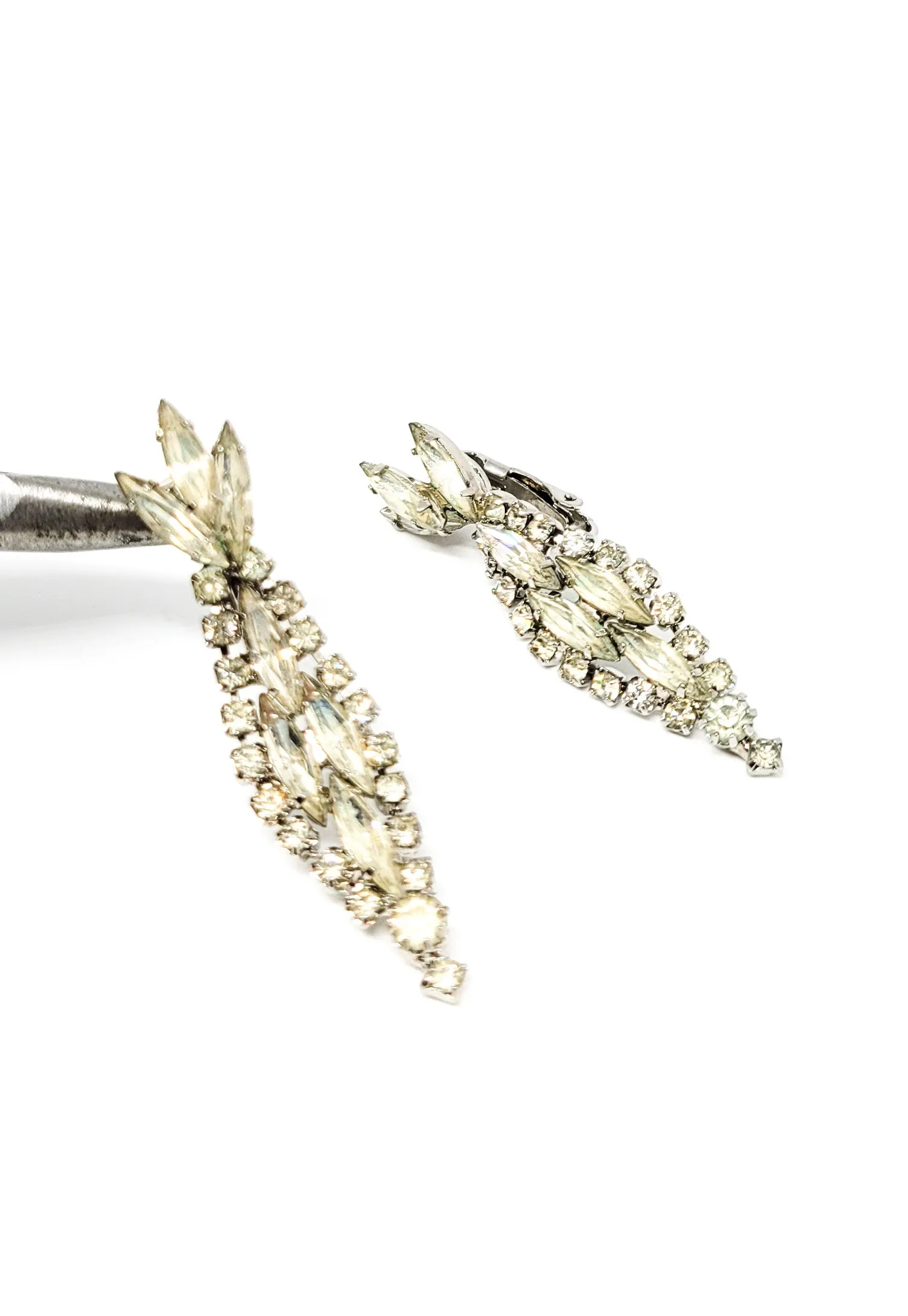 Stunning clear navette drop retro vintage clip on earrings mid century
