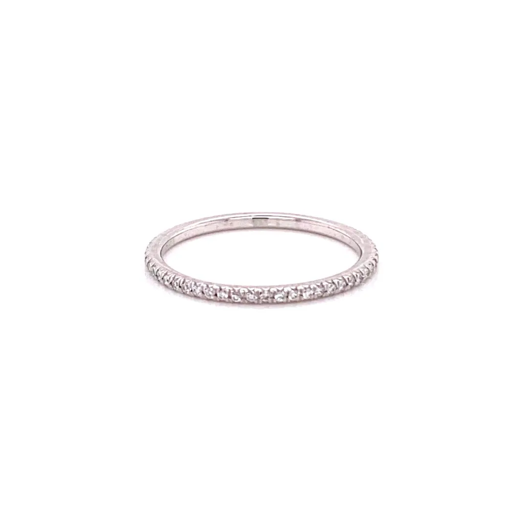 Thin diamond eternity band (Plat)