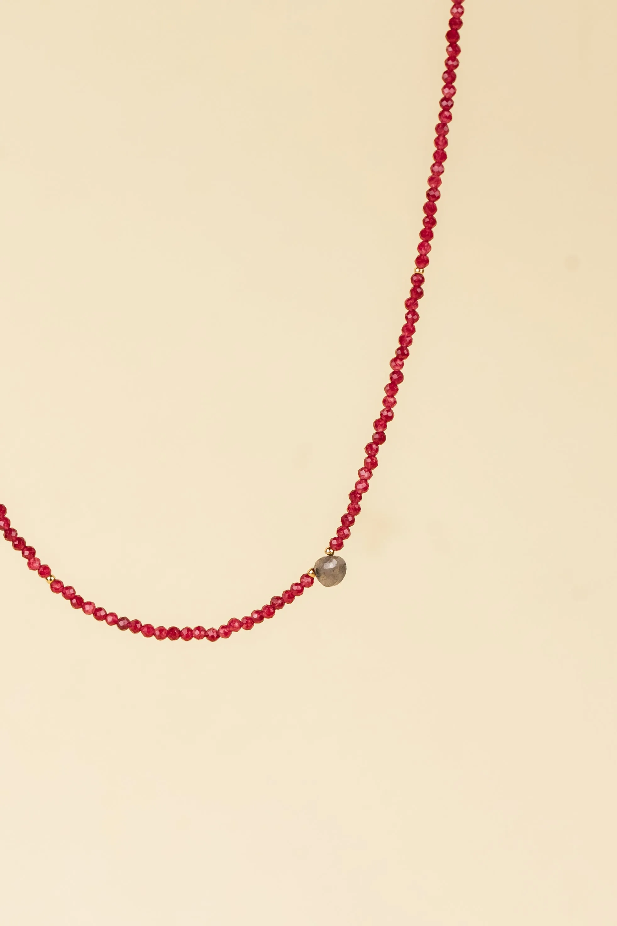 Trahir Red Crystal / Labradorite Necklace