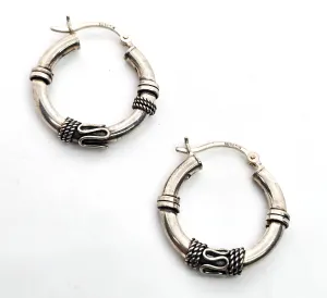 Tribal Balinese sterling silver lever back Bali SU IN vintage hoop earrings