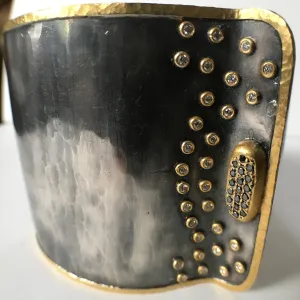 Two-tone Designer Cuff with Cufflink Closure